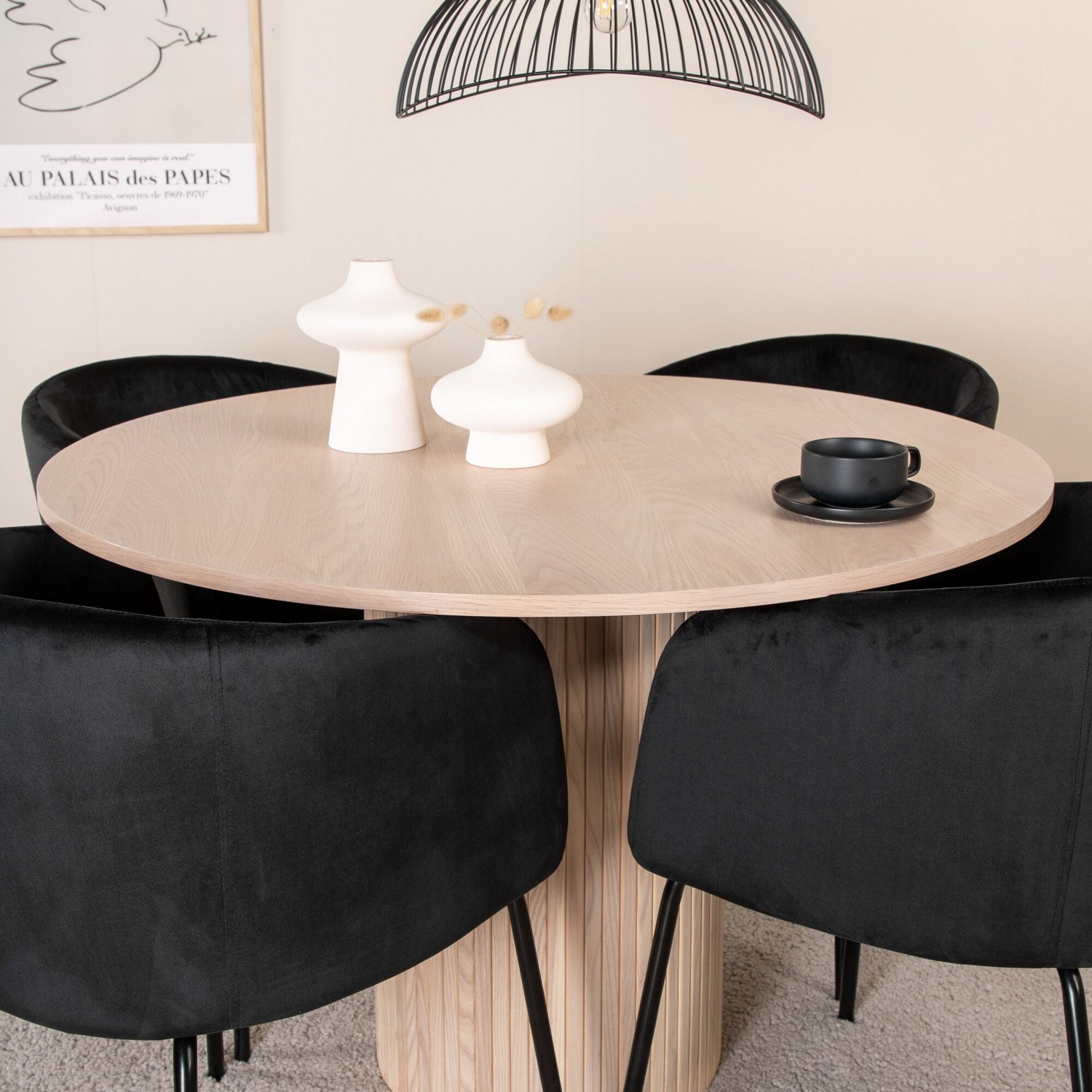 Spisegruppe Venture Home med Bianca Spisebord og 4 Bergen Spisestoler