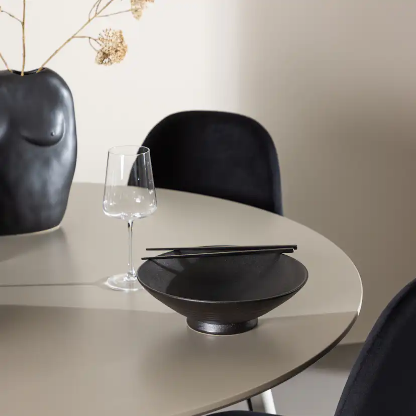 Spisegruppe Venture Home Plaza Ø120 med 4 stk Polar Stoler Fløyel