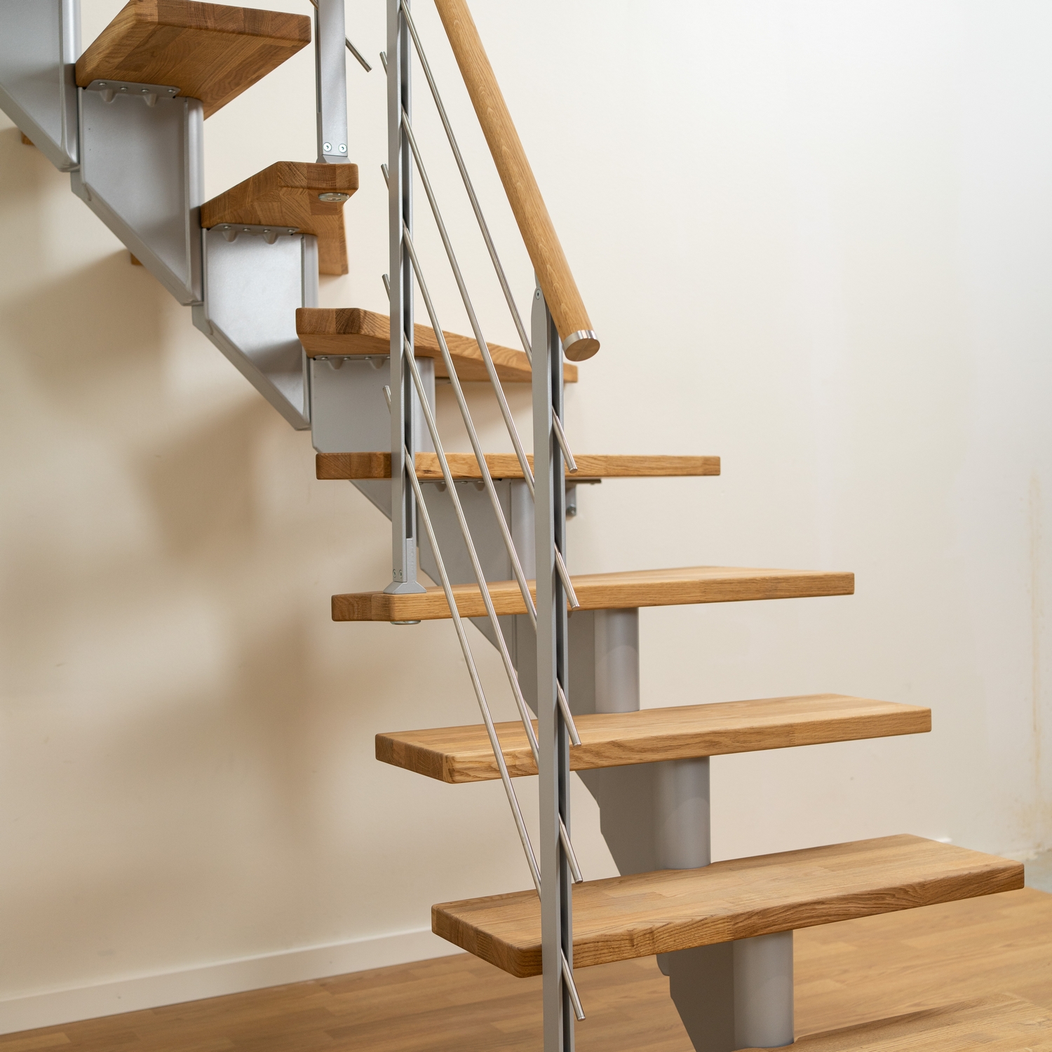 Plassbesparende Trapp Dolle Hamburg Eik Oljet 1/4-Sving Design