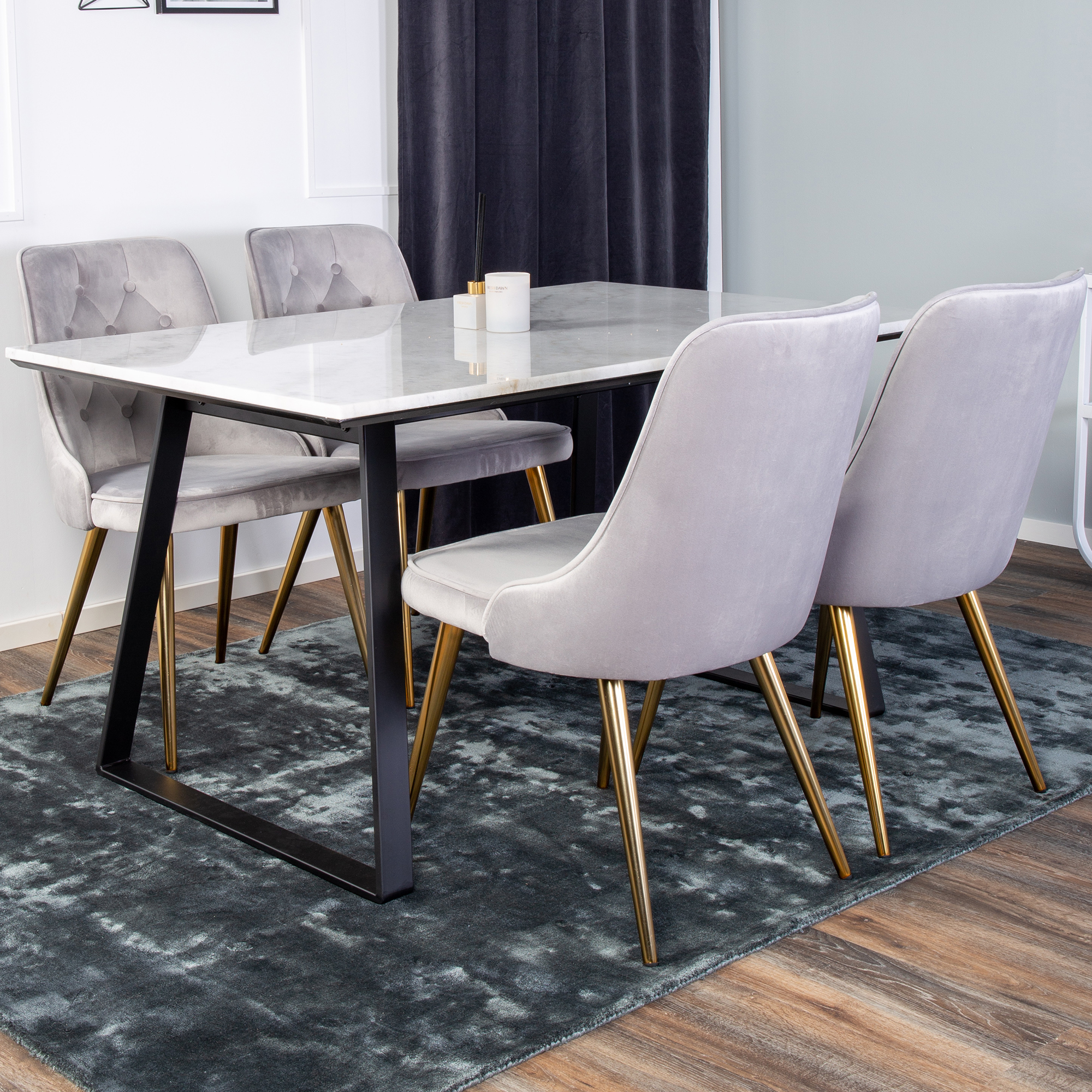 Spisegruppe Venture Home Estelle med 4 Vera Stoler