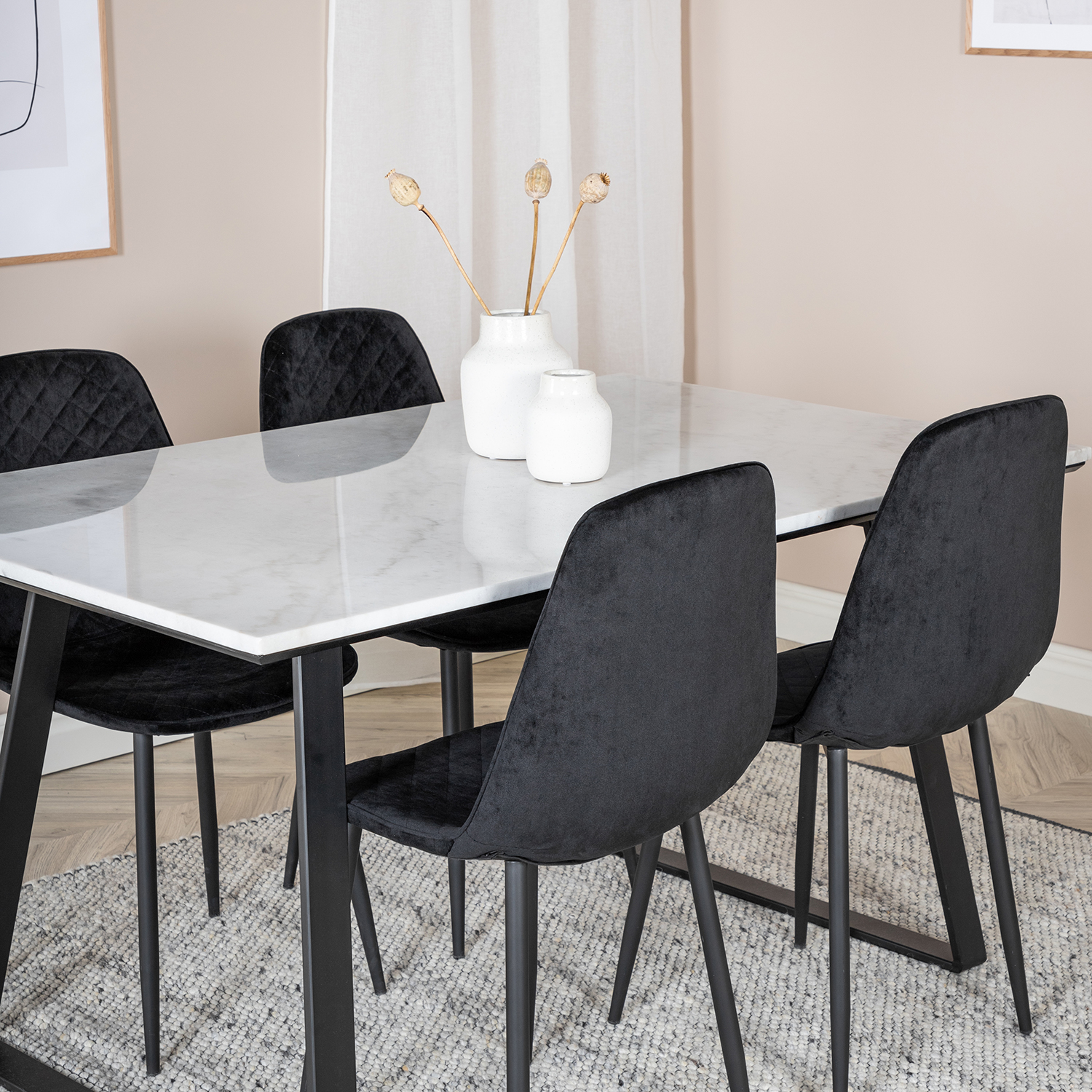 Spisegruppe Venture Home Estelle 140 med 4 Phoi Stoler