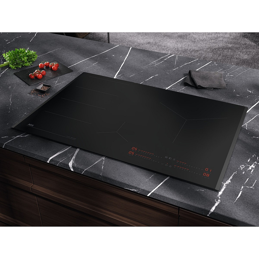 Induksjonstopp AEG TI84IS00FB FlexiBridge 6000 - Sort med Hob2Hood og PowerBoost
