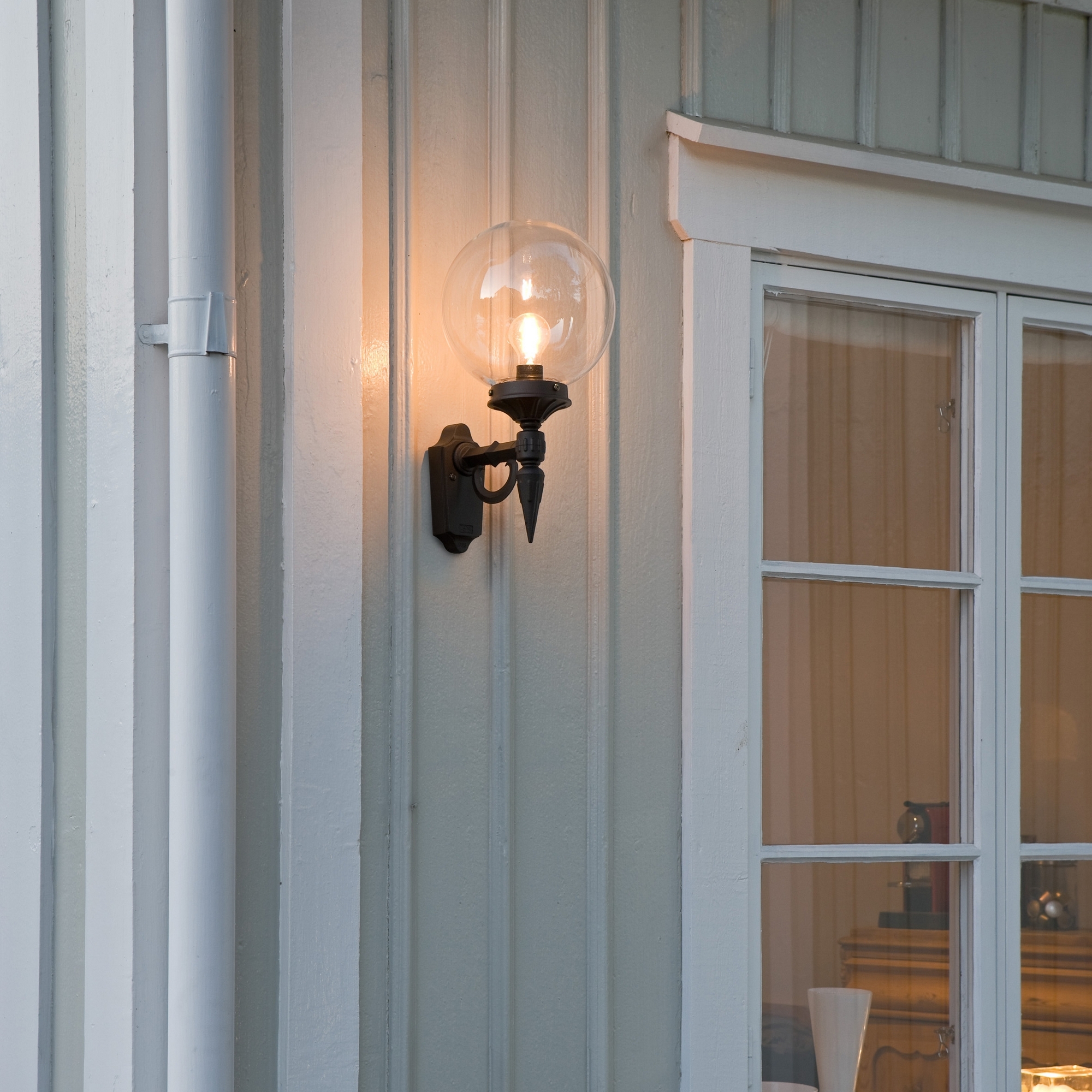 Vegglampe Gnosjö Konstsmide Orion E27