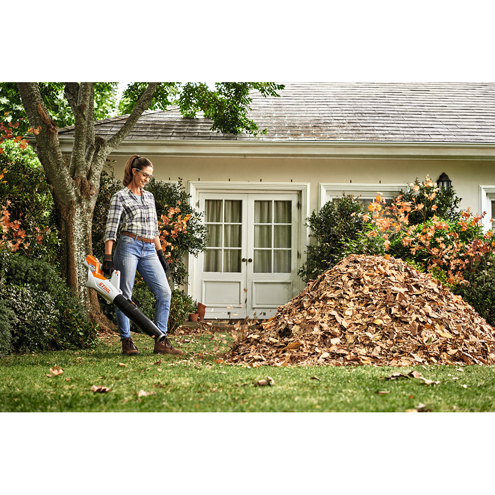 Løvblåser STIHL BGA 60 Uten Batteri og Lader