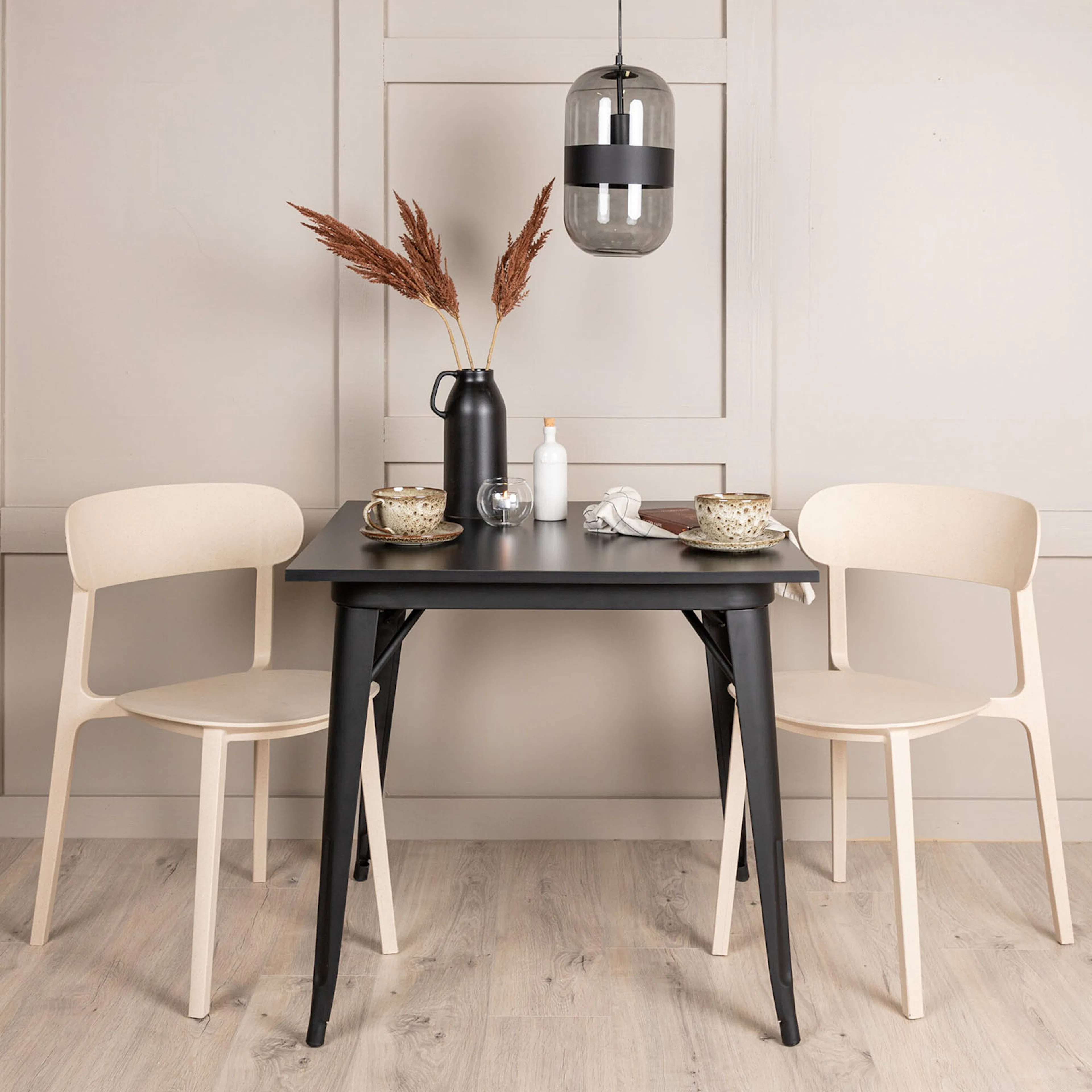 Spisegruppe Venture Home Tempe med 2 stk Åstol
