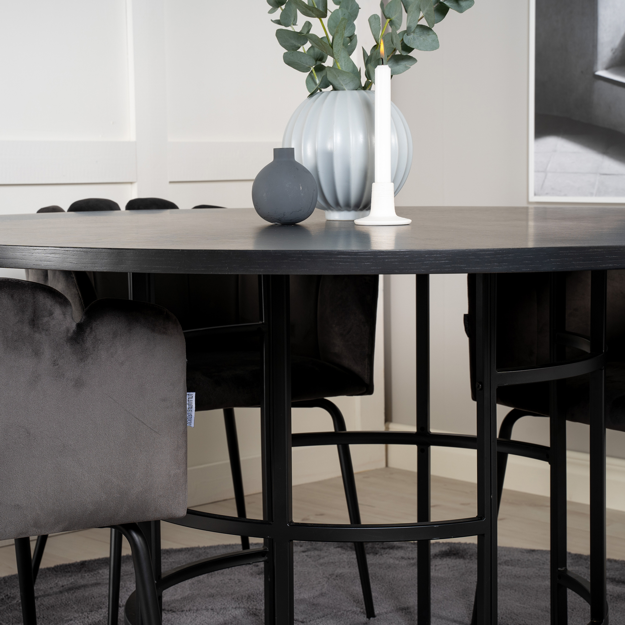 Spisegruppe furniture/fashion Copenhagen med 4 Grå Limhamn Stoler