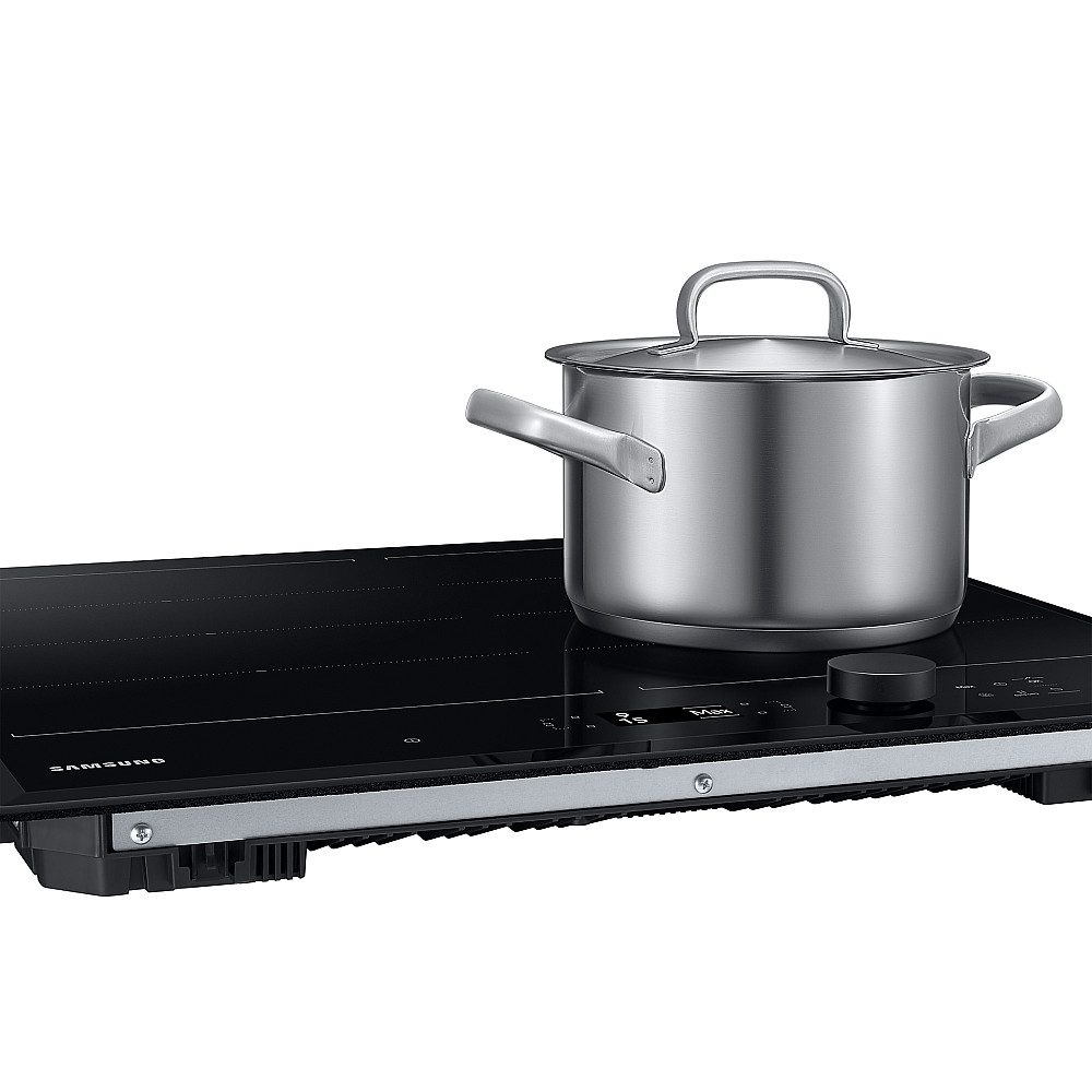 Induksjonstopp Samsung NZ64B7799KK/U1 med Flex Zone och Wi-Fi