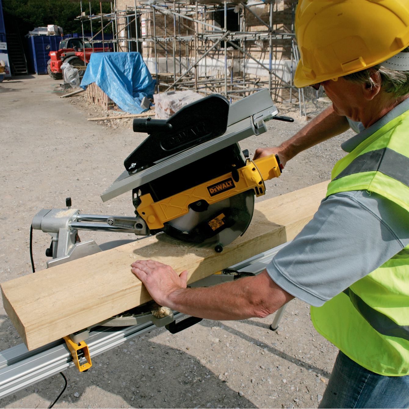 Kap- och Gersåg Dewalt D27112-QS 230 V