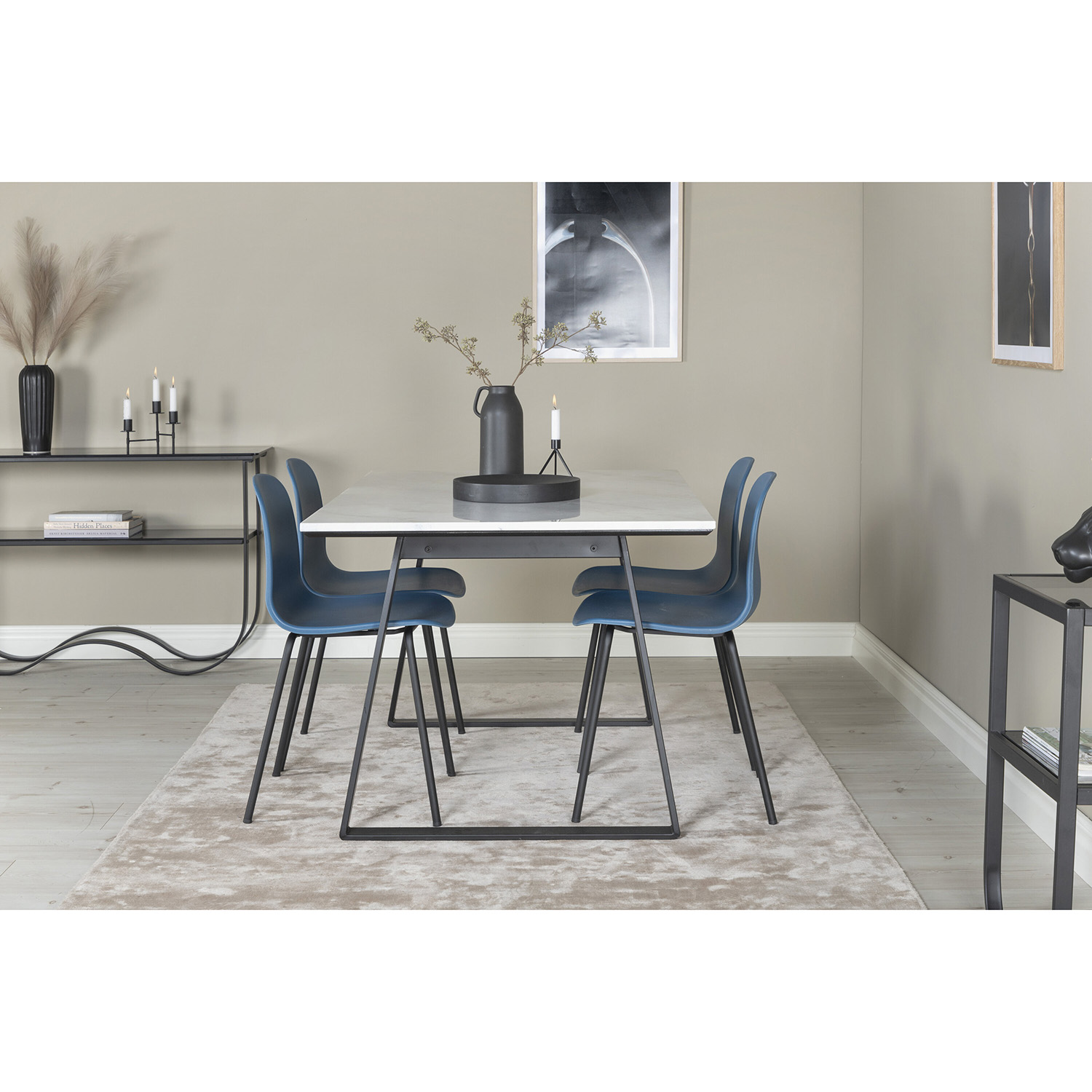 Spisegruppe Venture Home Estelle 140 med 4 Ardi Stoler