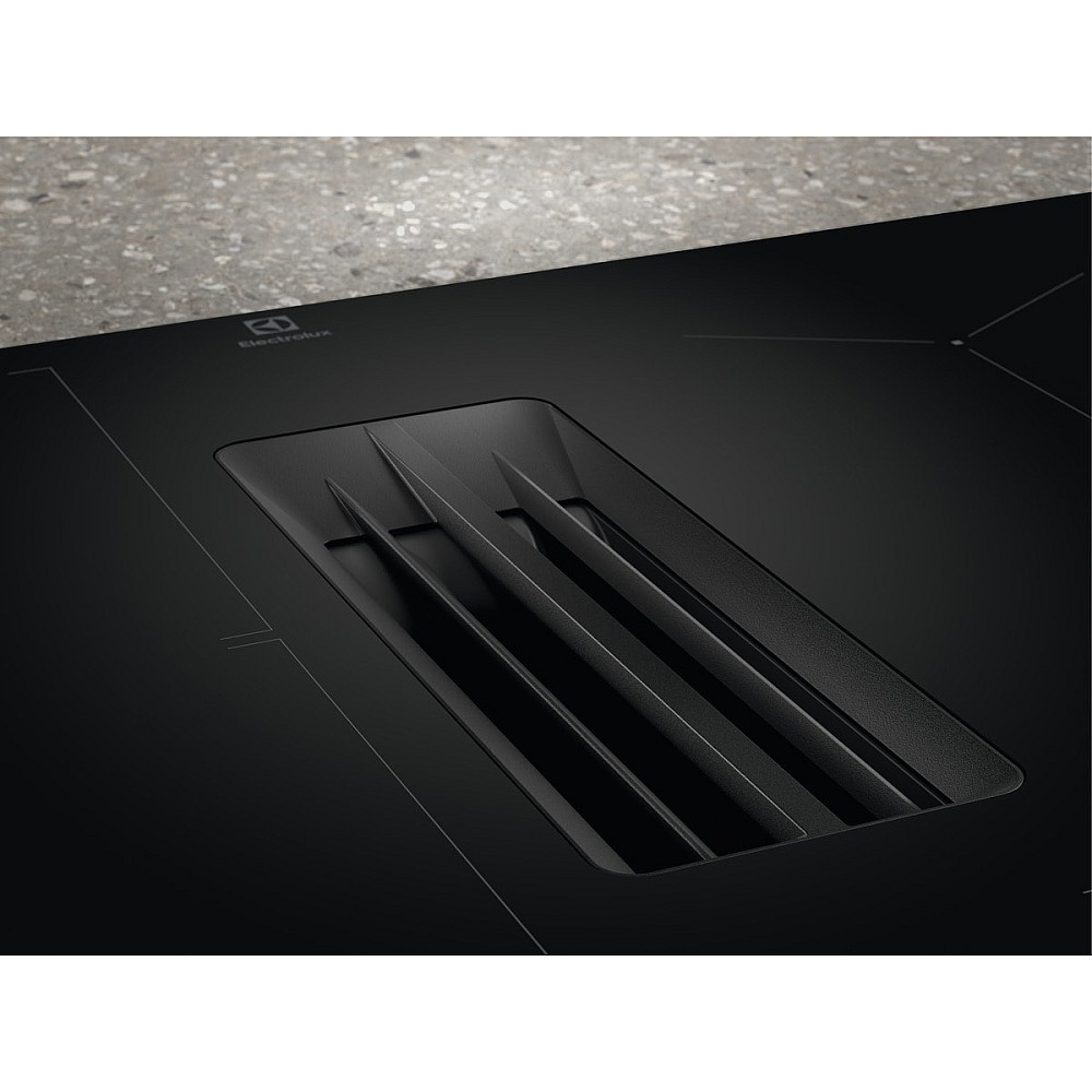 Induksjonstopp Electrolux HHHB760S med Innebygd Vifte Sort