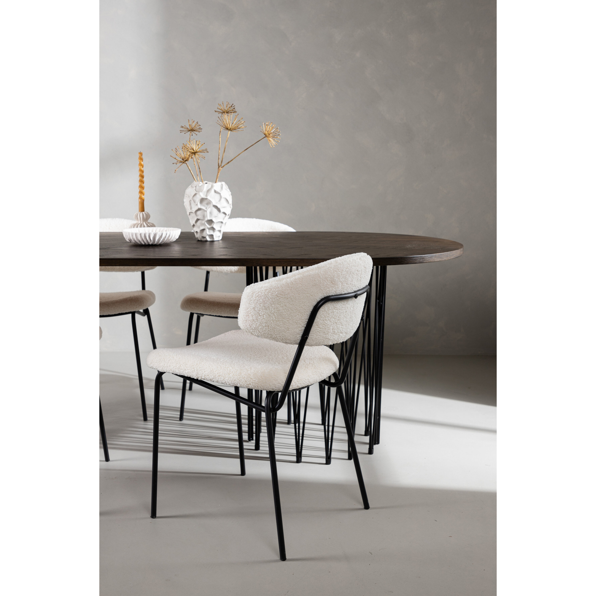 Spisegruppe furniture/fashion Stone med 4 Chico Stoler