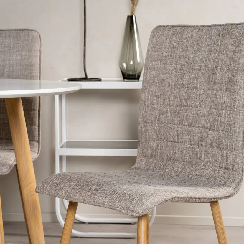 Spisegruppe Venture Home Plaza med 4stk Windu Stoler