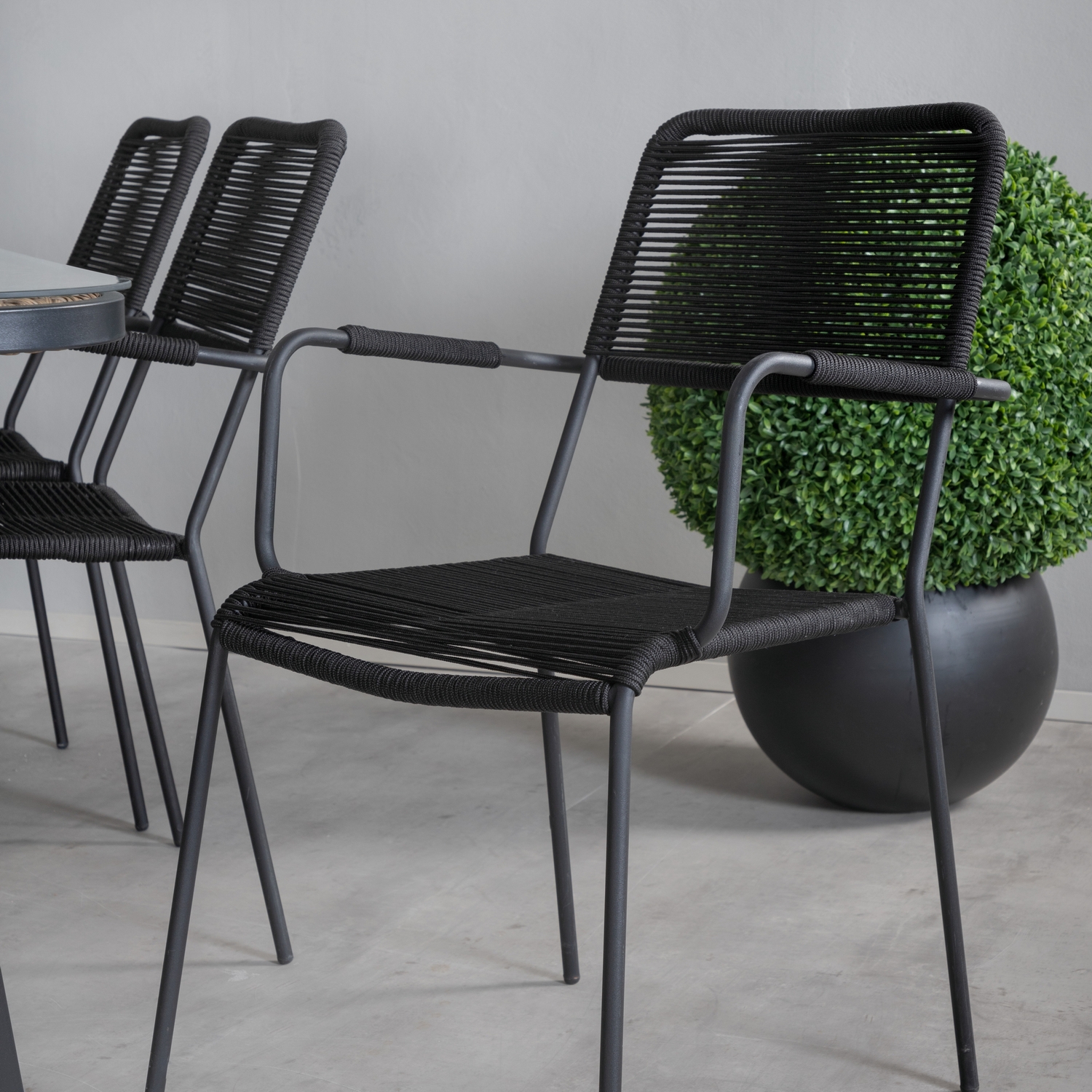 Spisegruppe Venture Home Peoria med 6 Leon Spisestoler