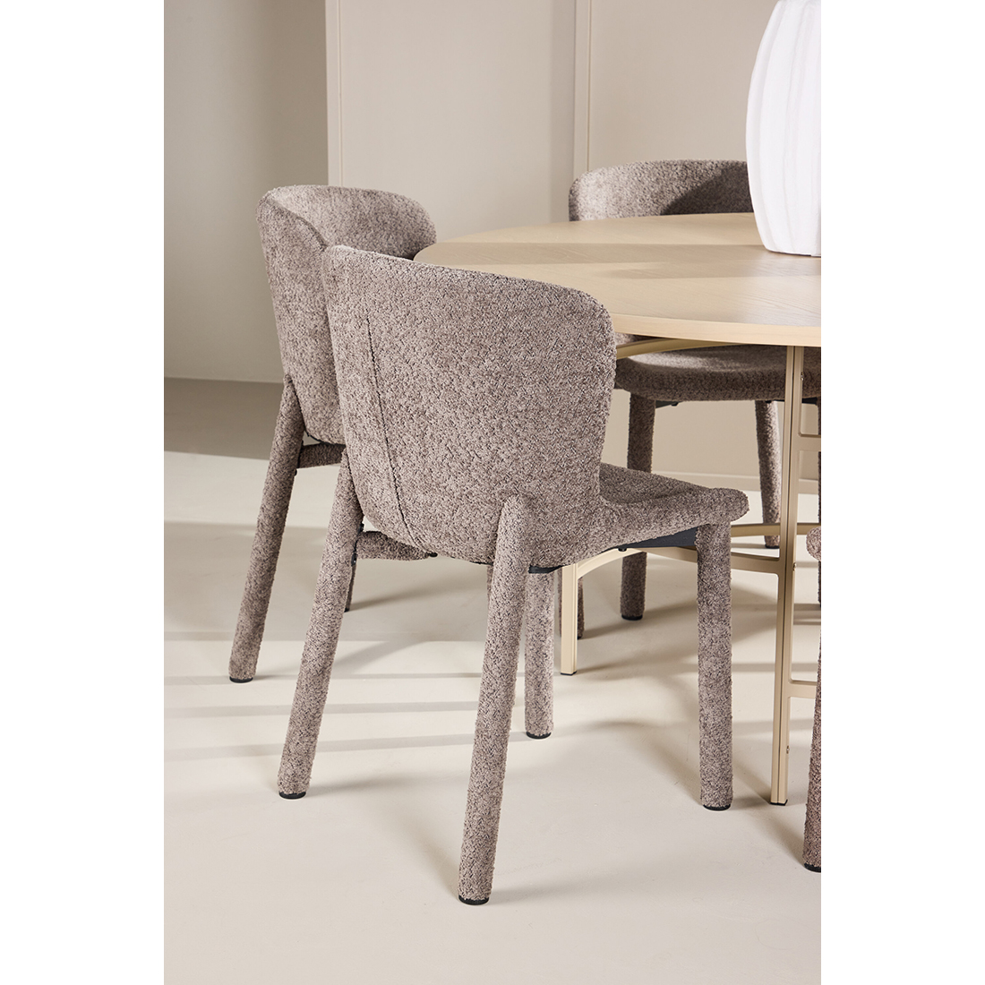Spisegruppe Venture Home Copenhagen Ø140 cm med 6st Astoria Spisestoler
