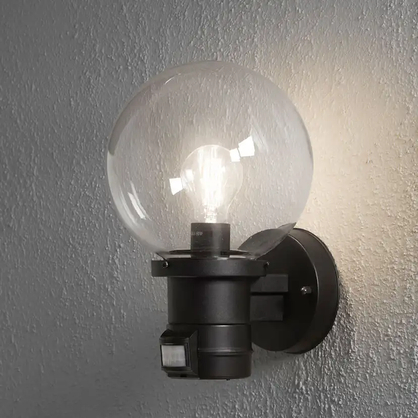 Vegglampe Gnosjö Konstsmide Nemi E27 Bevegelsessensor