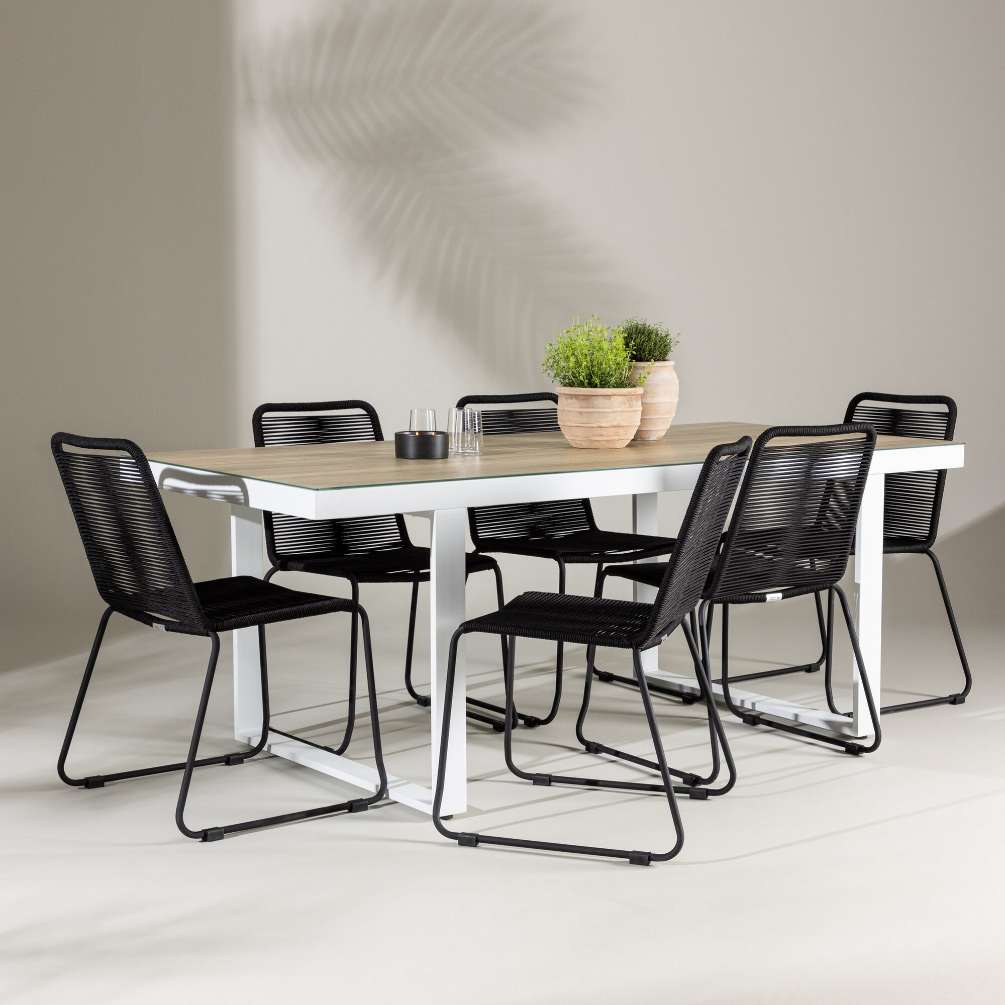 Hagegruppe Venture Home Merlo med 6 Lindos Stoler