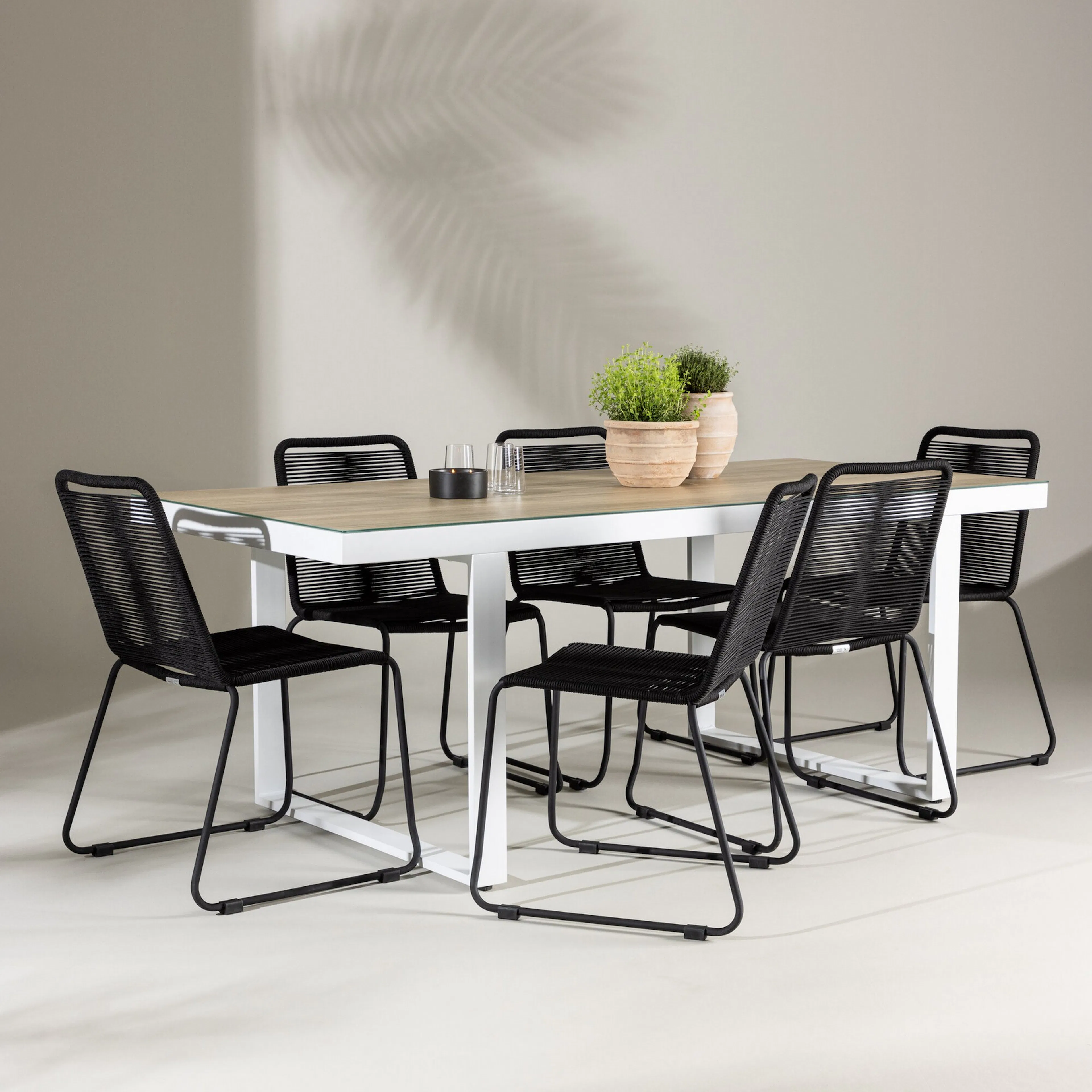 Hagegruppe Venture Home Merlo med 6 Lindos Stoler