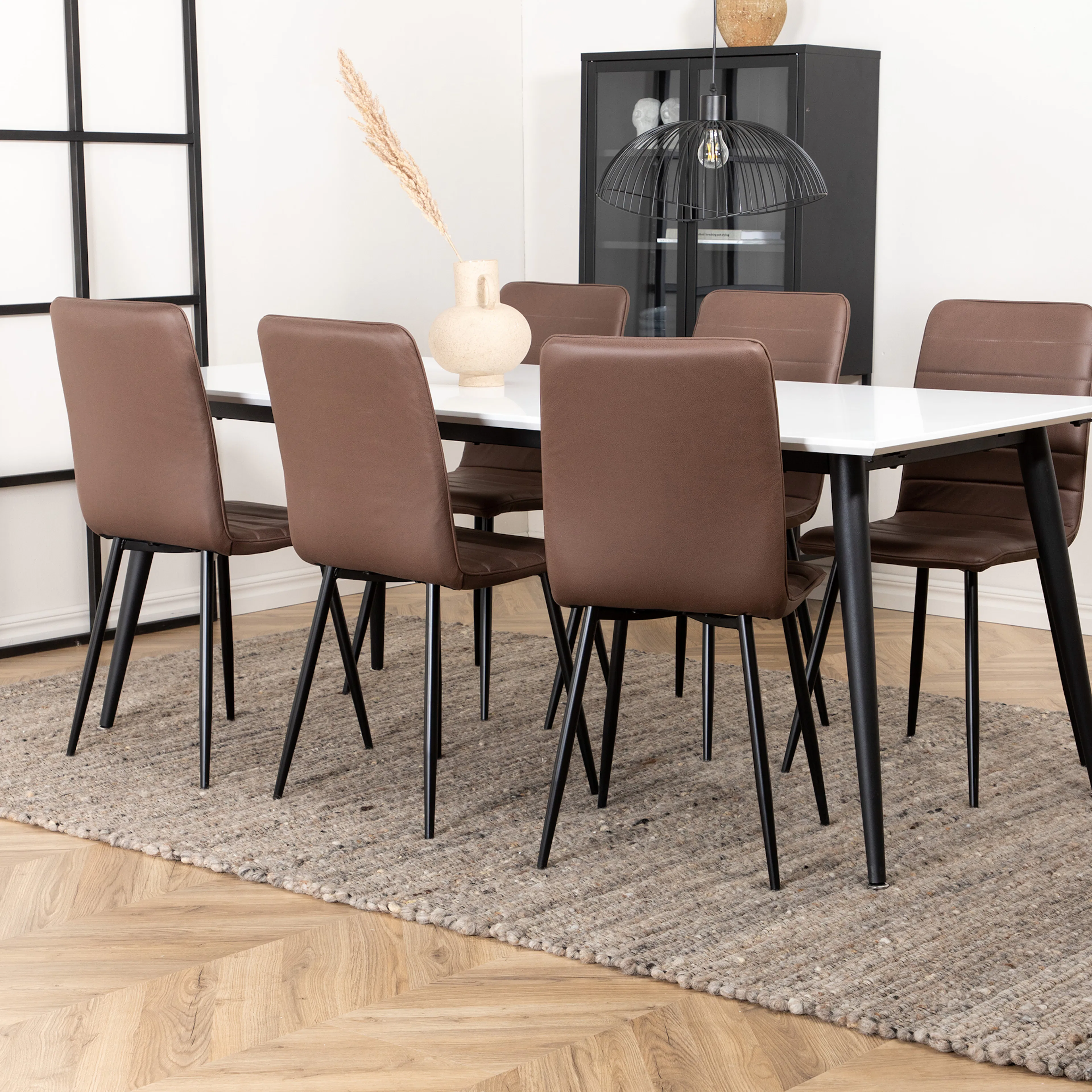 Spisegruppe Venture Home Jolie med 6 Walerina Stoler