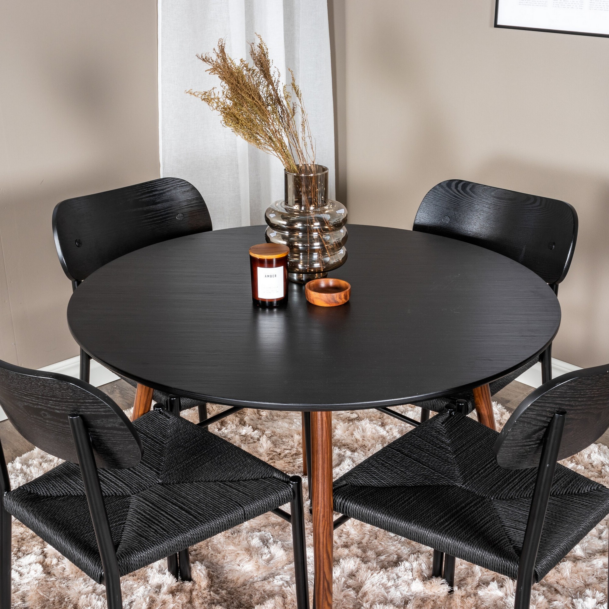 Spisegruppe Venture Home Plaza med 4stk Polly Stoler