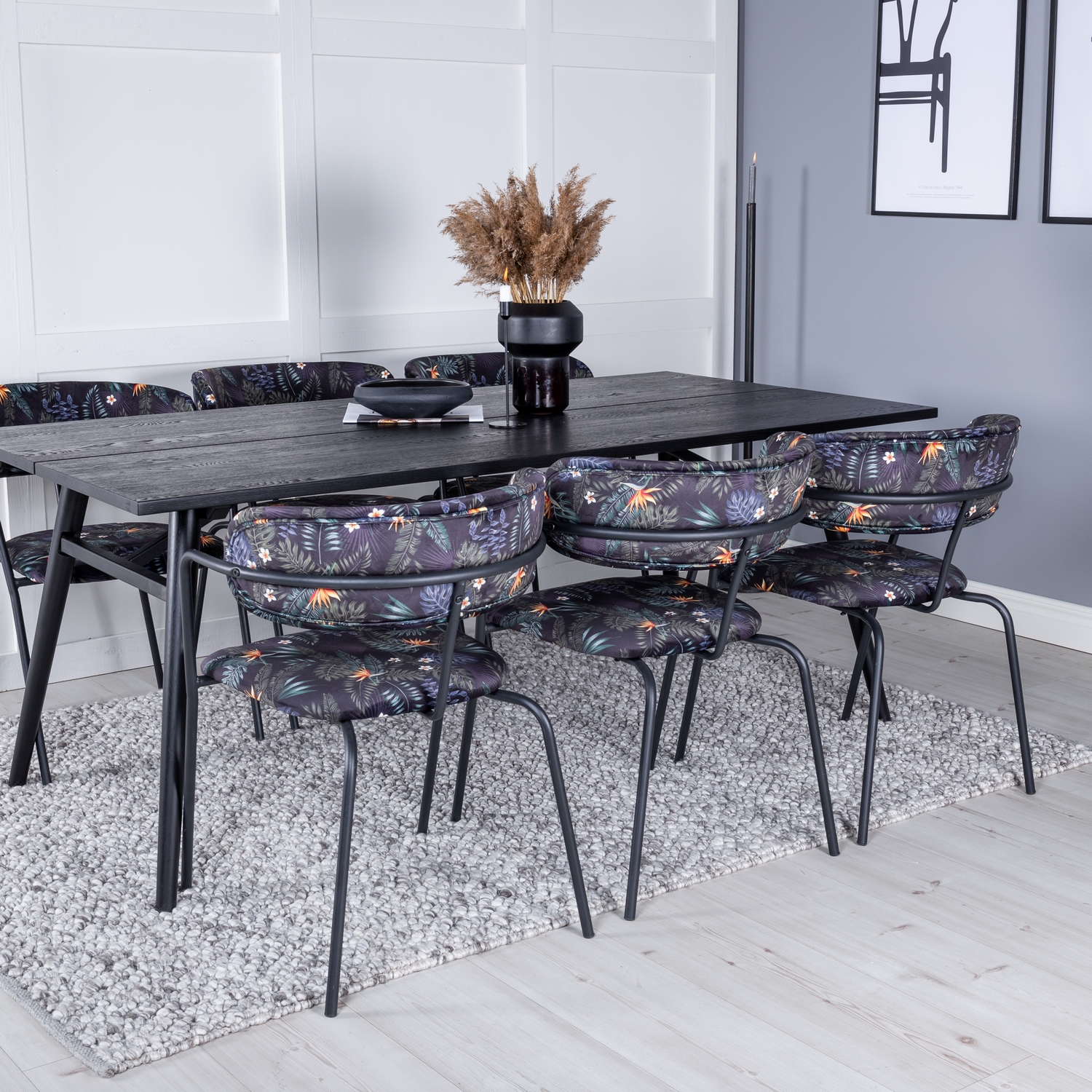 Spisegruppe Venture Home Salt med 6 Aris Karmstoler