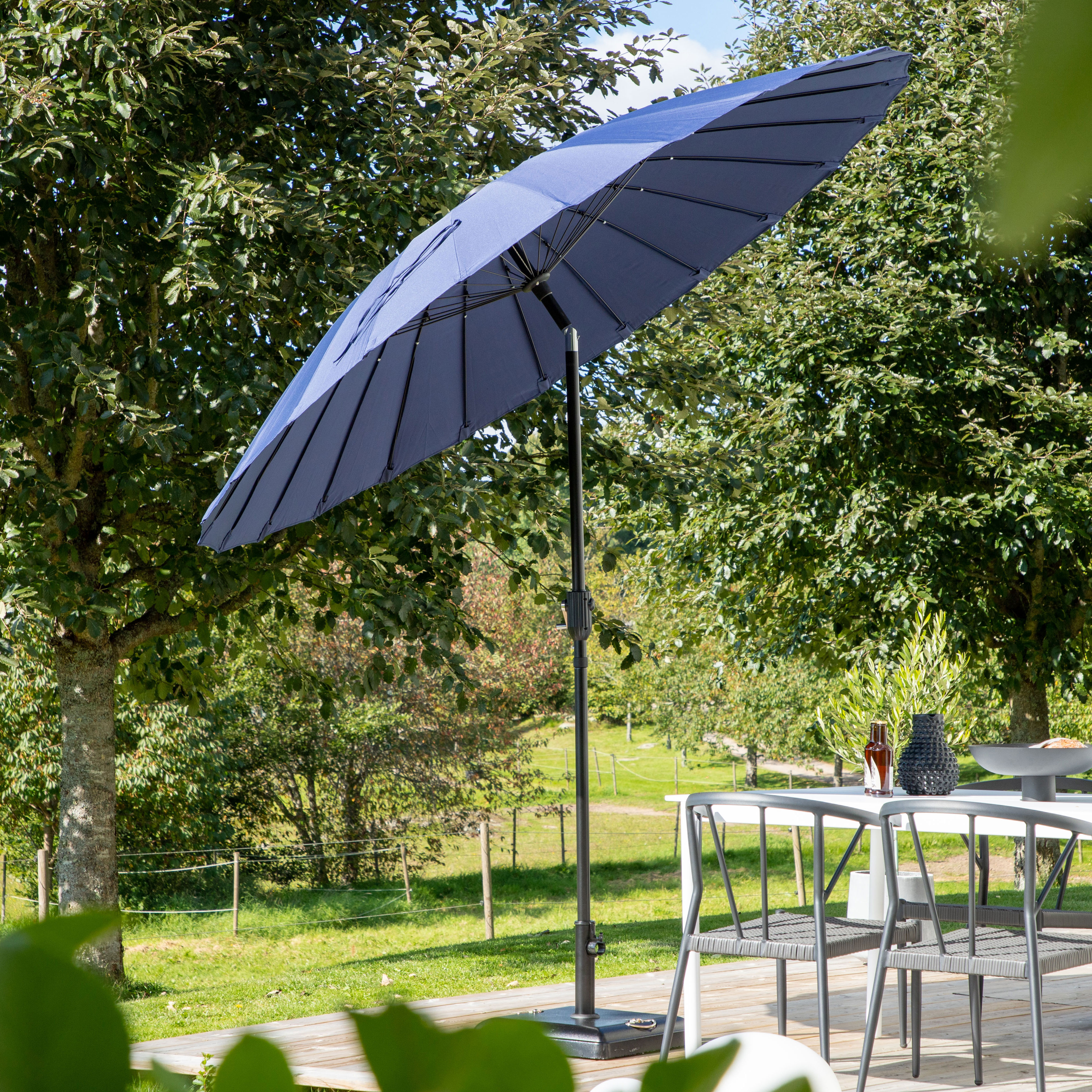 Palmetto Umbrella w. tilt, Blue, 270 Blå