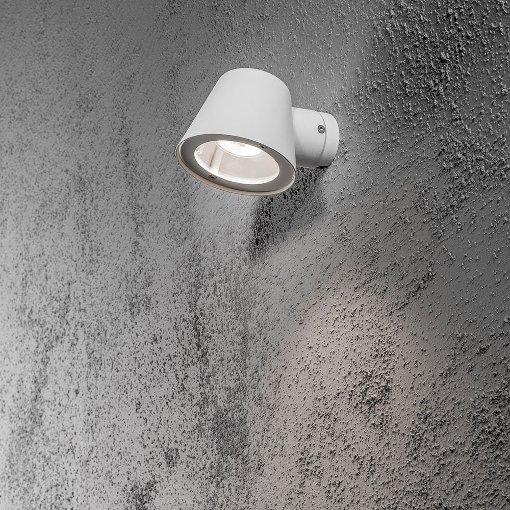 Vegglampe Gnosjö Konstsmide Trieste GU10