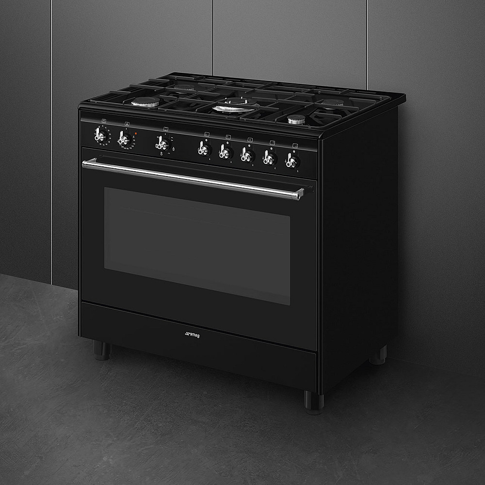 Gasskomfyr Smeg CX91GMBL Concerto Sort Ergonomisk og Smart Design
