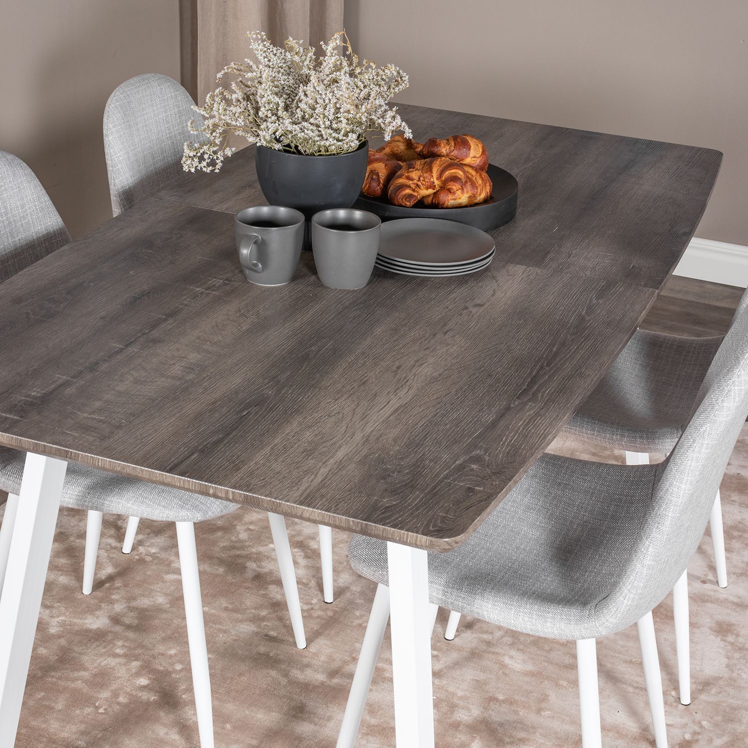 Spisegruppe Venture Home Ina med 4 Pobbie Stoler Polyester