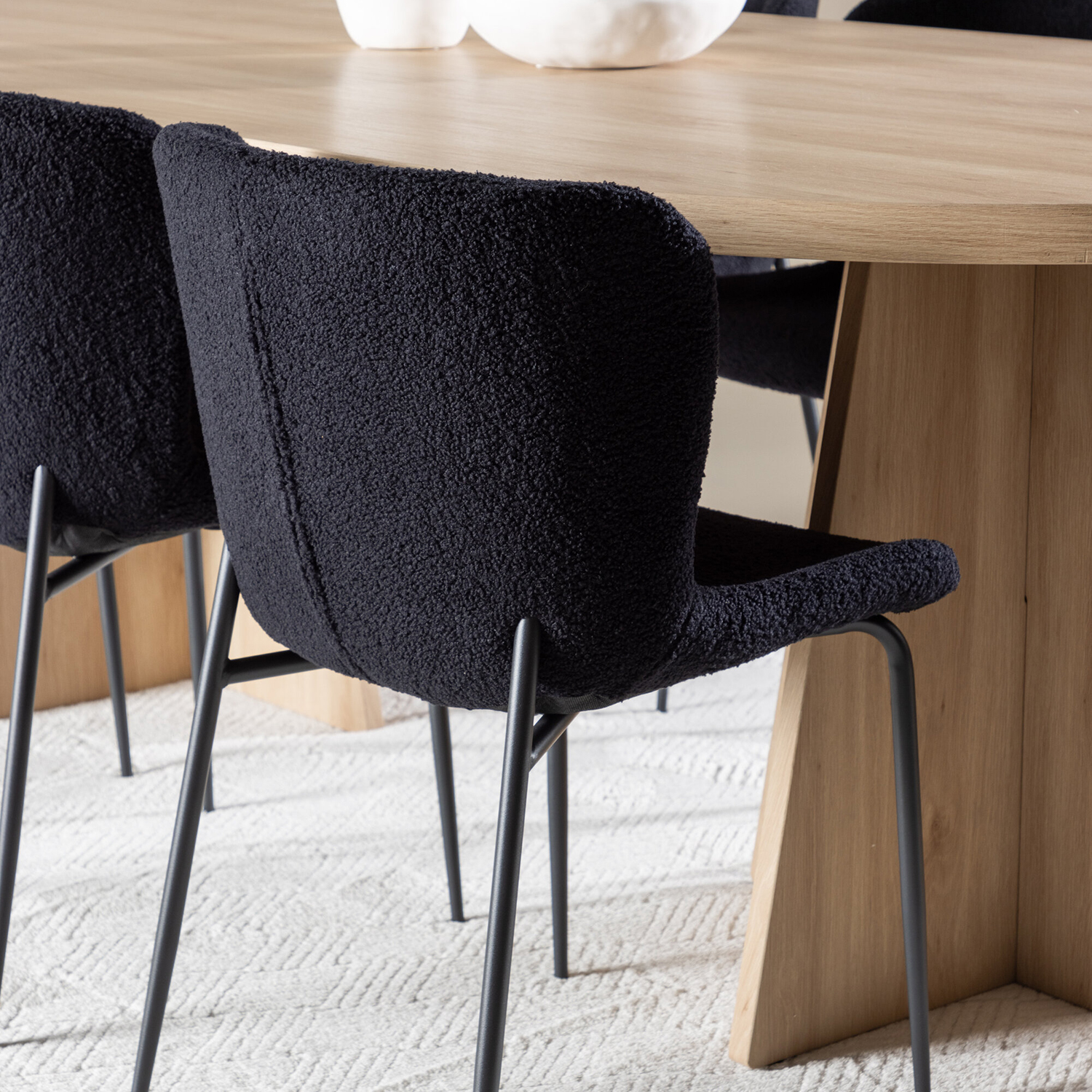 Spisegruppe Venture Home Bootcut 230 med 6 stk Modesto Stoler