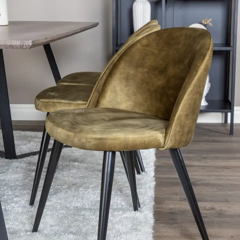 Spisegruppe Venture Home Madde med 6 Valentina Stoler Fløyel