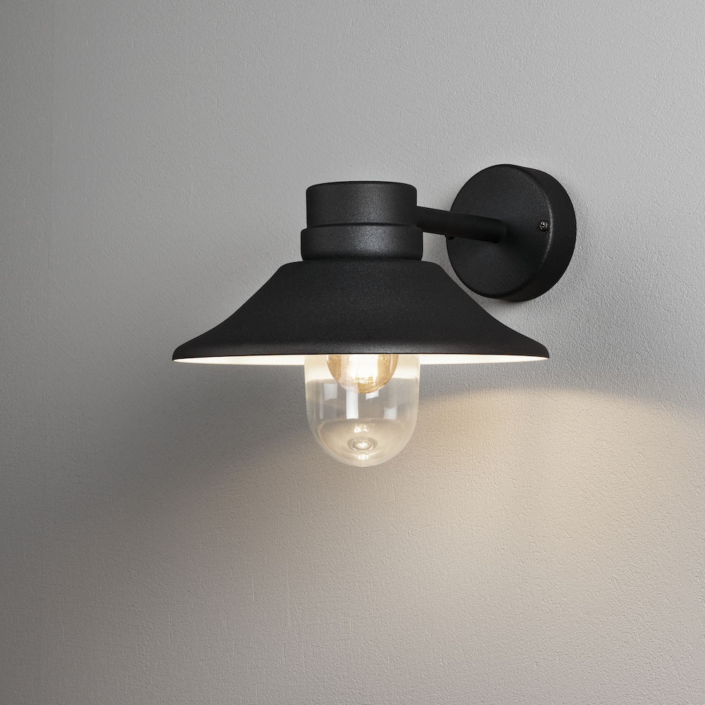 Vegglampe Gnosjö Konstsmide Vega E27 med Skjerm
