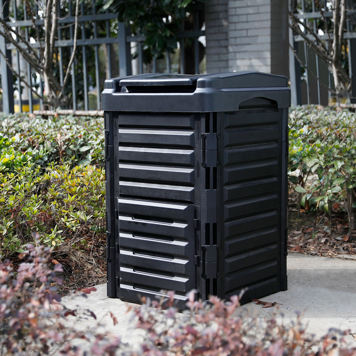 Varmekompost Lyfco 8100 med Lokk 336 L