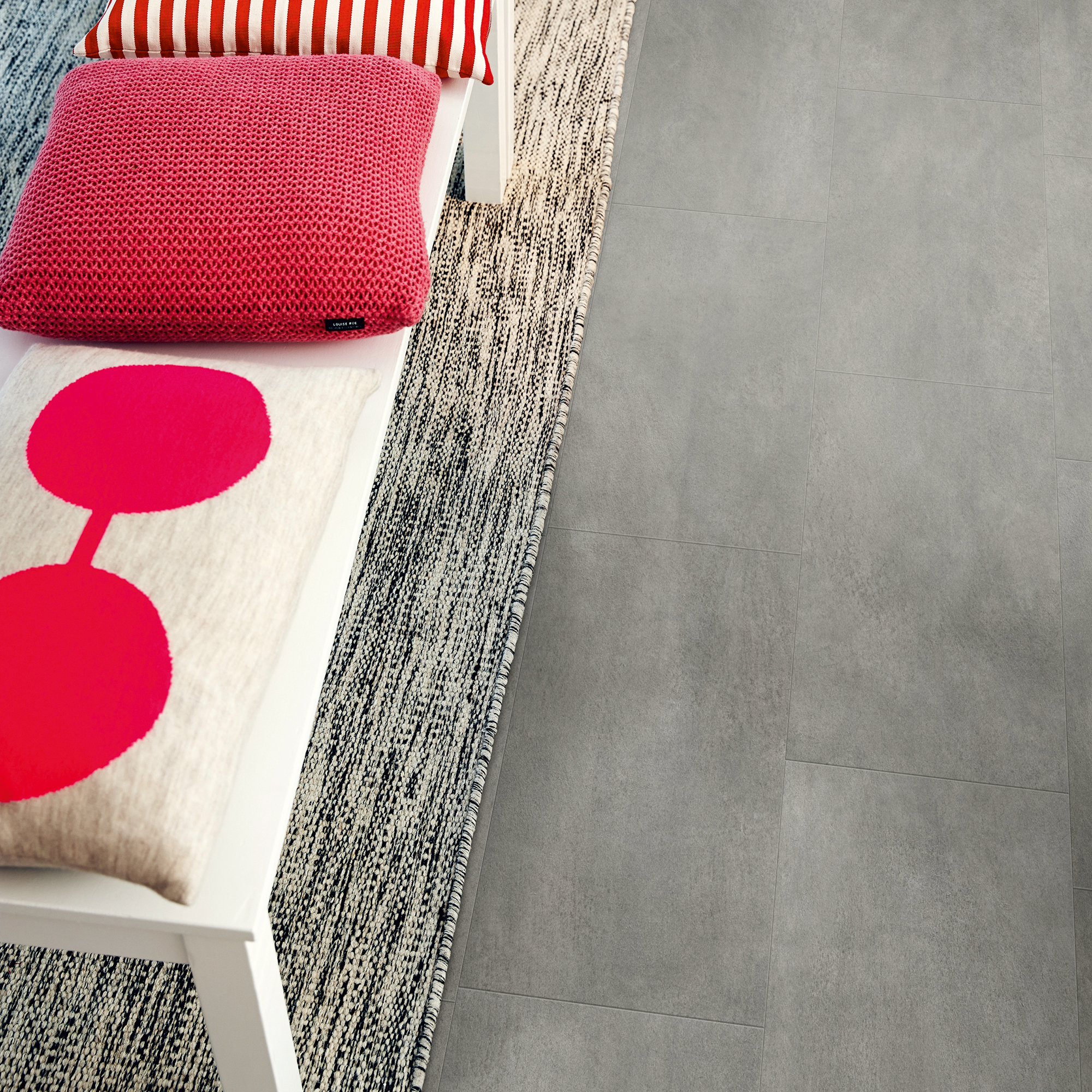 Vinylgulv Pergo Mørk Grå Betong Tiles Premium Click Outlet