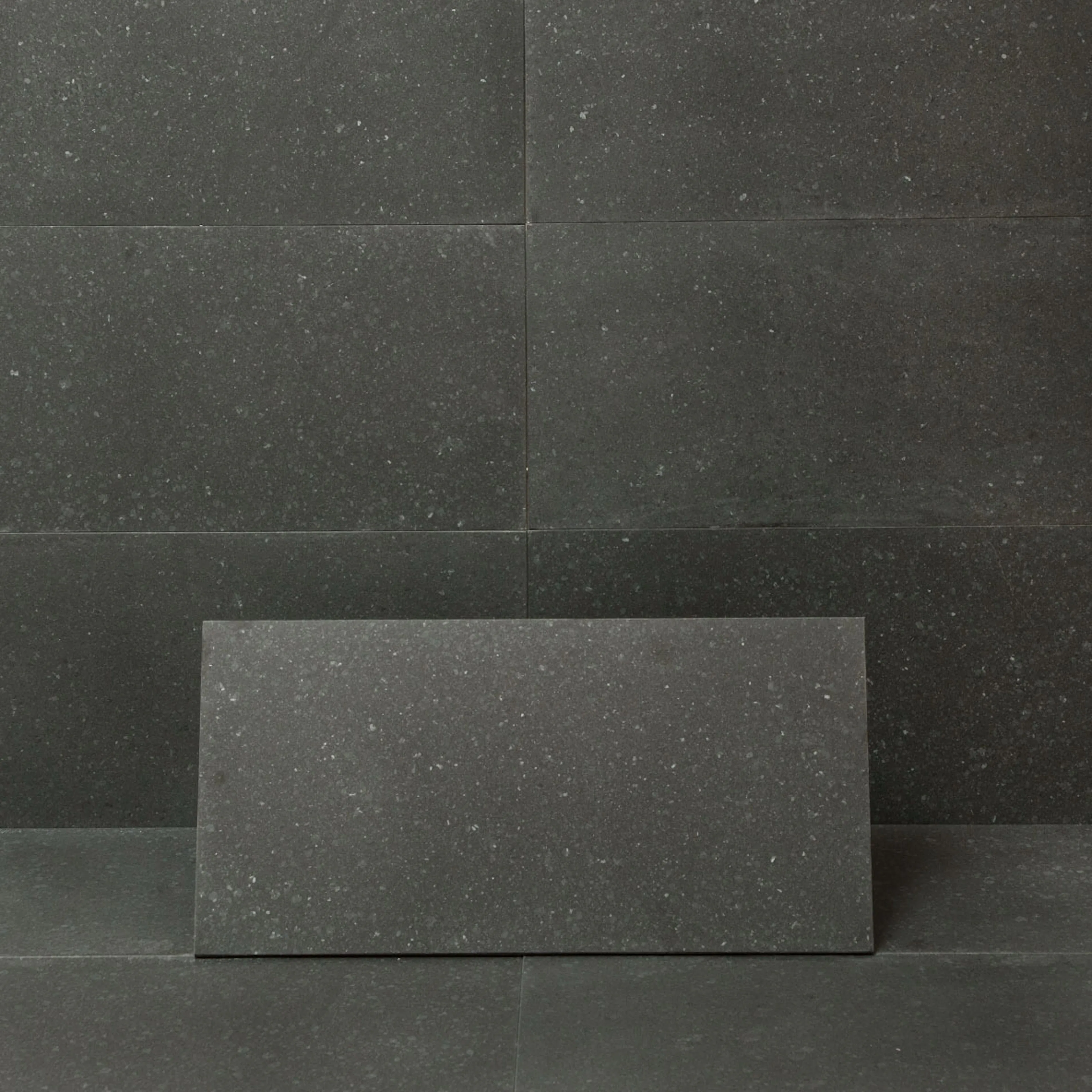 Granitt Arredo Ibrastone Sort MattPolert 31x61 cm