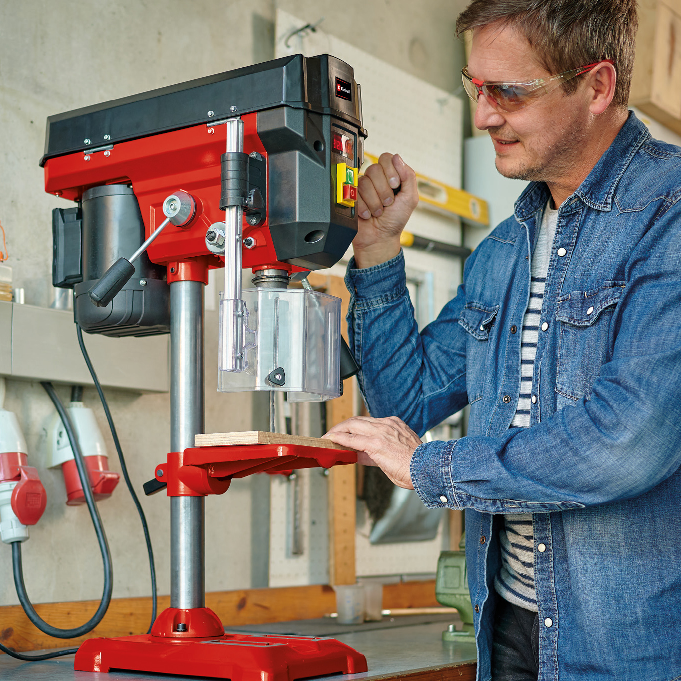 Søyleboremaskin Einhell TE-BD 550 E