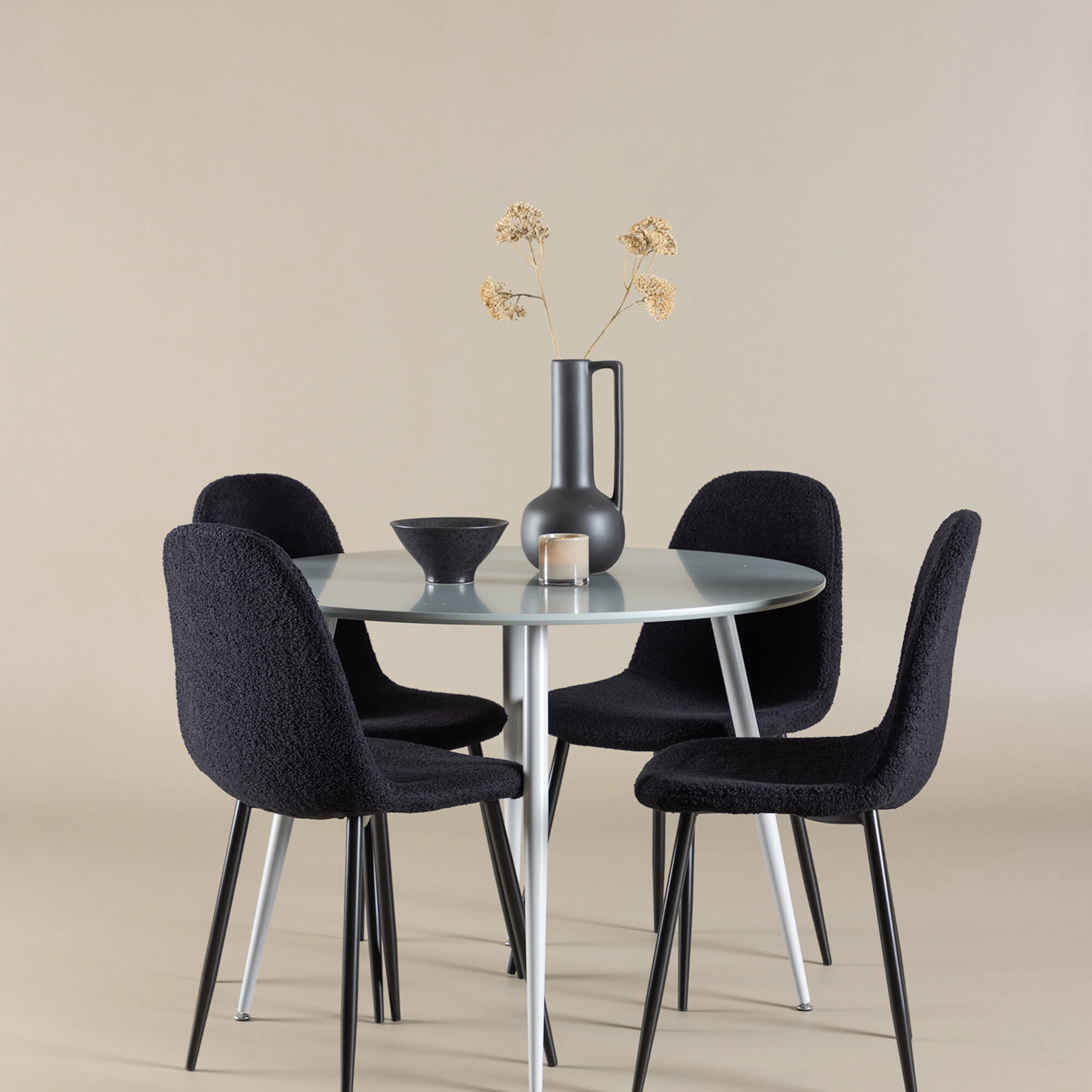 Spisegruppe Venture Home Plaza Ø100 med 4 stk Polar Stoler Teddy