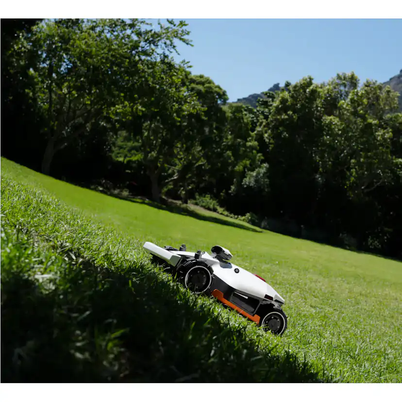 Robotgressklipper Mammotion LUBA 2 AWD 5000X Uten Slynge