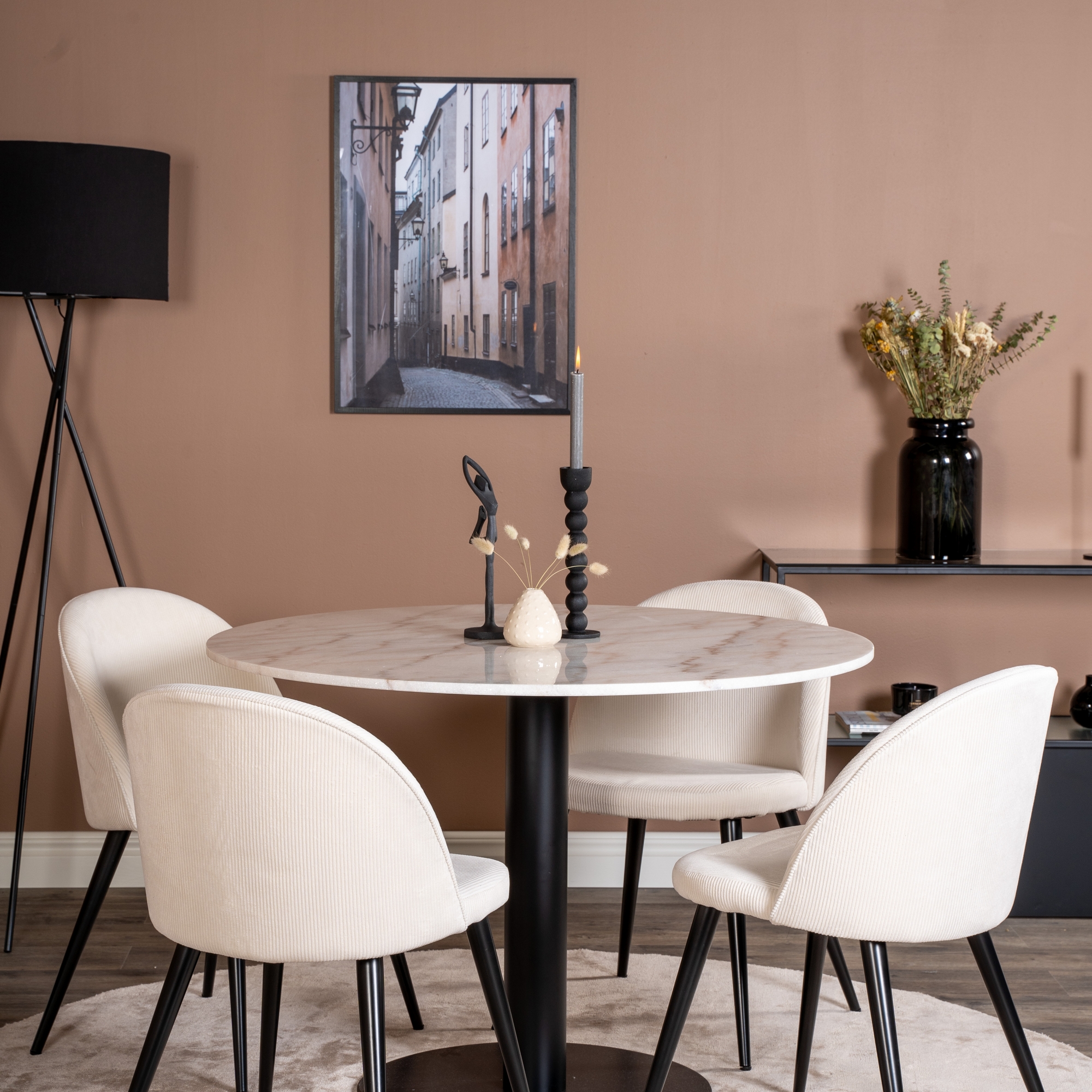 Spisegruppe Venture Home Estelle Rundt med 4 Valentina Stoler