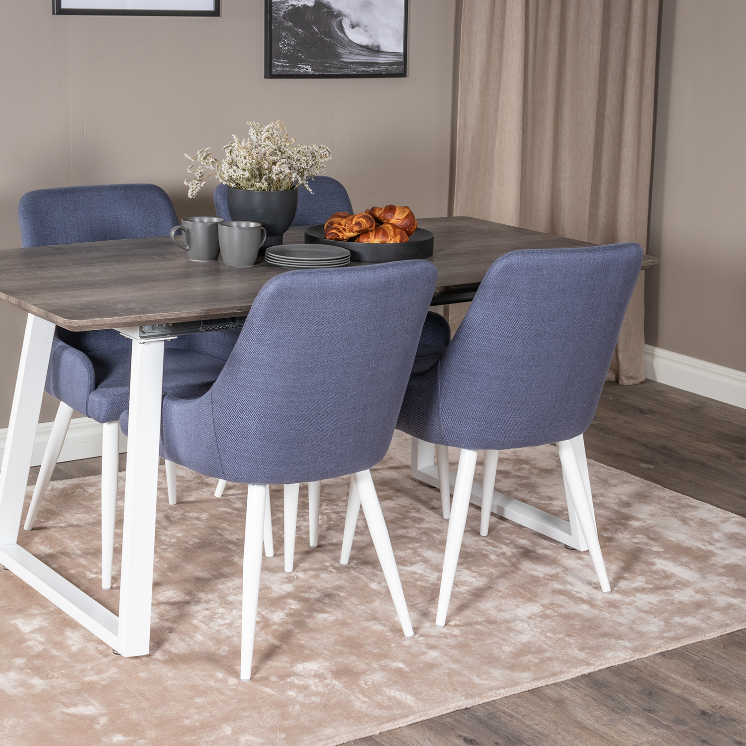 Spisegruppe Venture Home Ina med 4 Plake Stoler