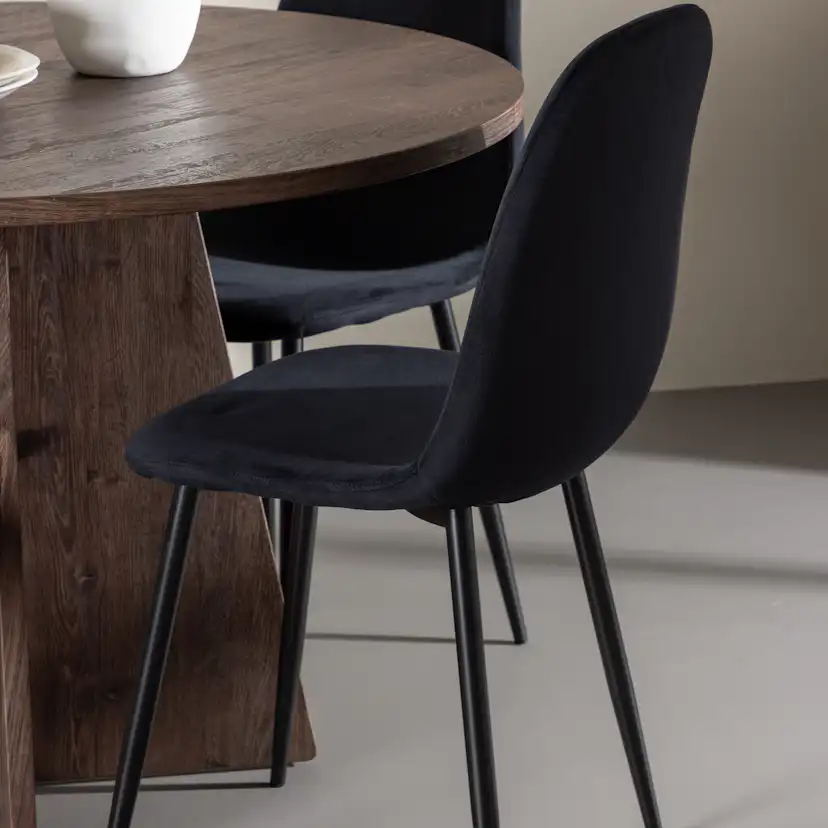 Spisegruppe Venture Home Bootcut Ø110 med 4 stk Polar Stoler Fløyel