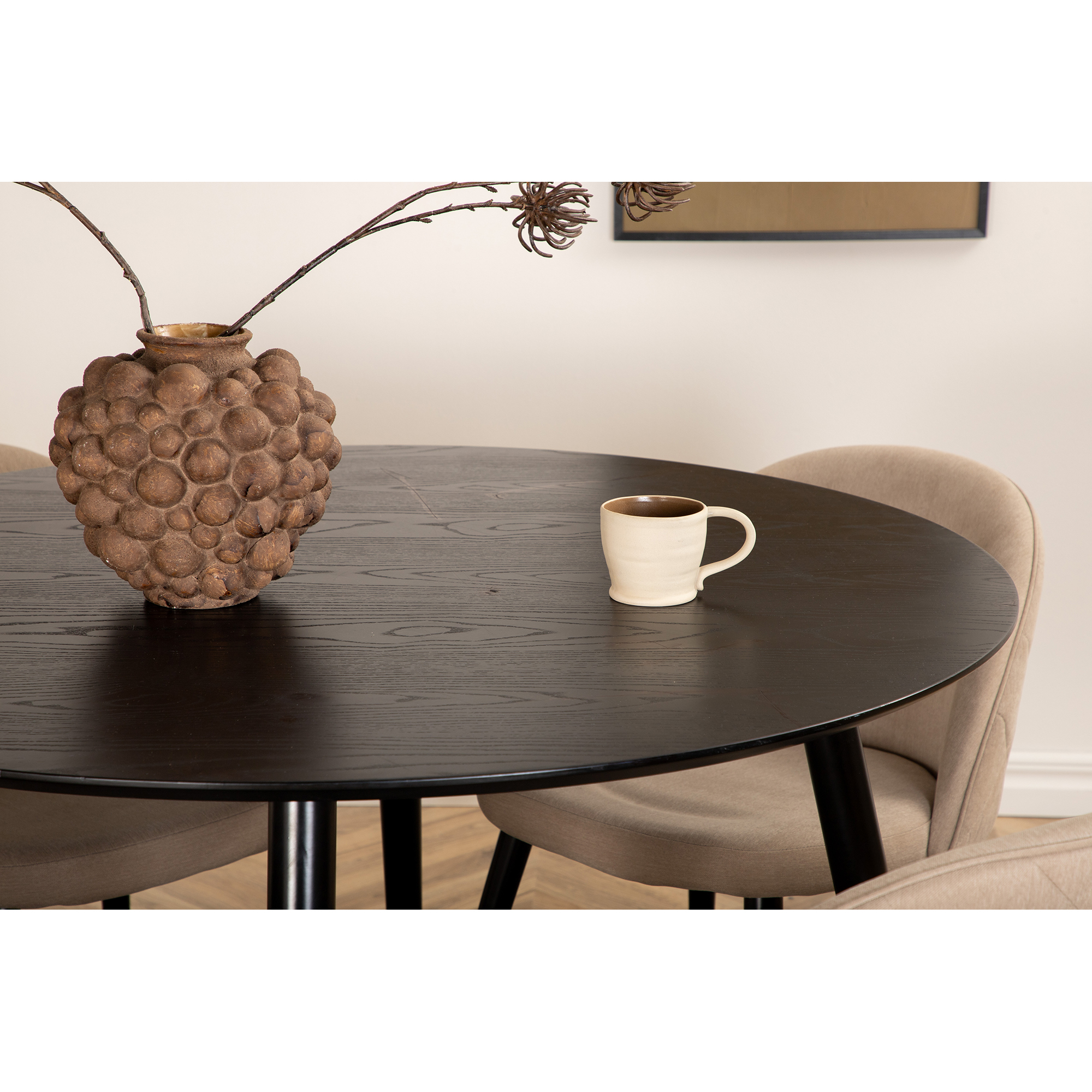 Spisegruppe Venture Home Dipp Ø115 cm med 4 Velvet  Stitches Stoler