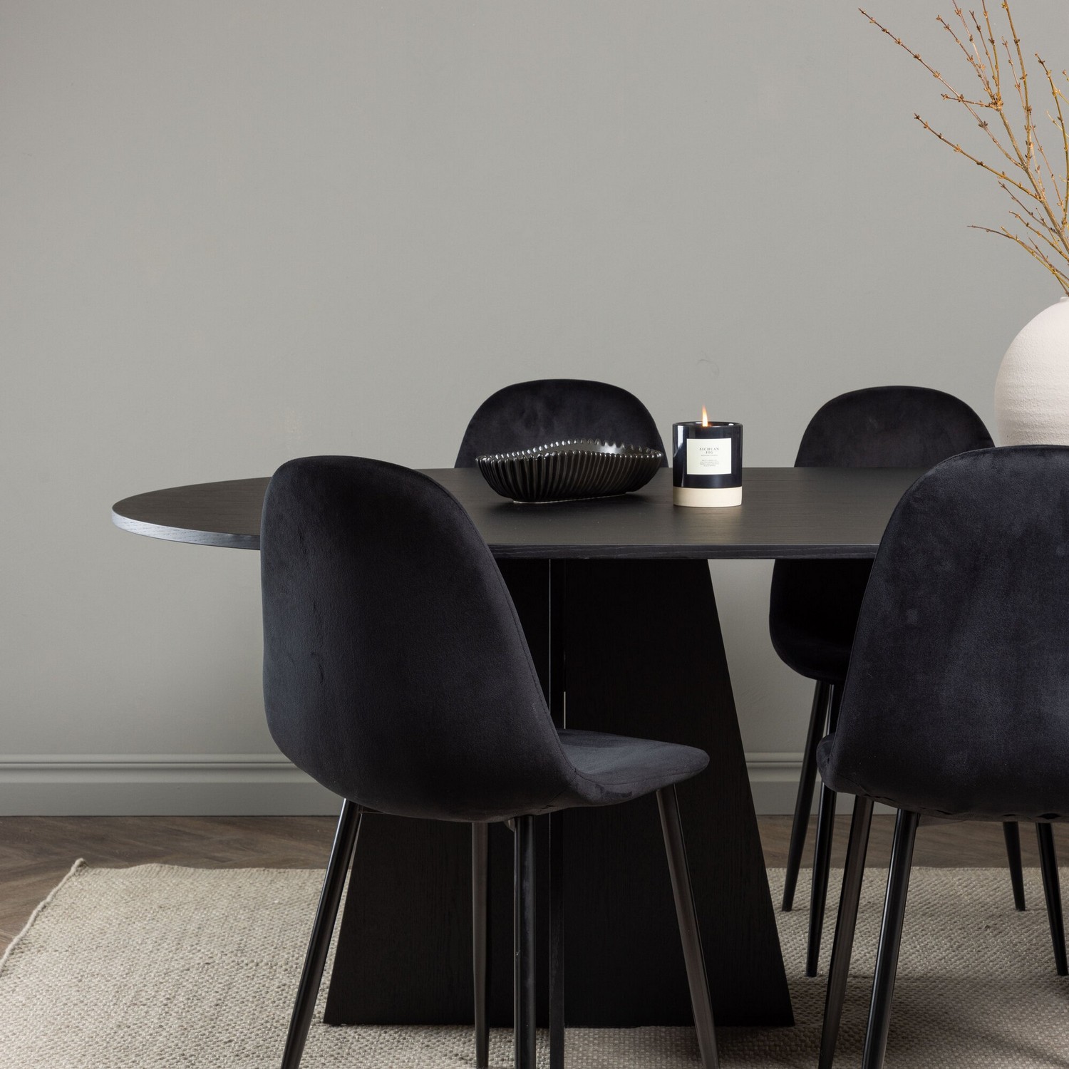 Spisegruppe Venture Home Bootcut Oval med 6 Polar Fløyel Stoler