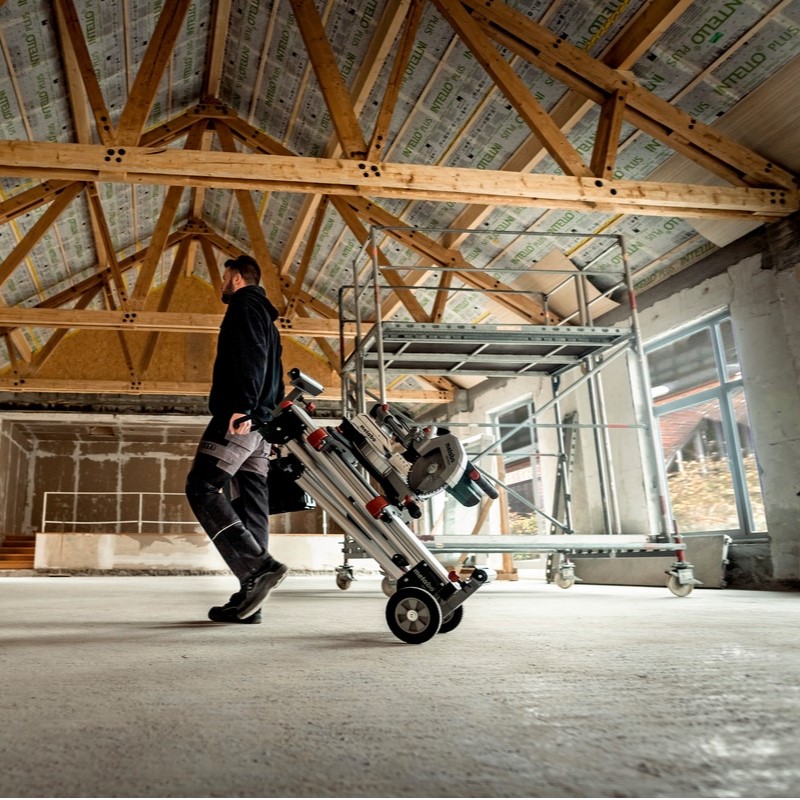 Kapp-/gjæringssag Metabo KGS 216 M + Ekstra Sagblad