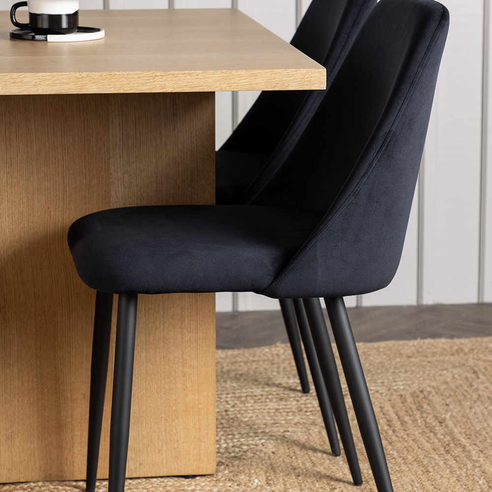 Spisegruppe Venture Home Leo med 4 Night Fløyel Stoler