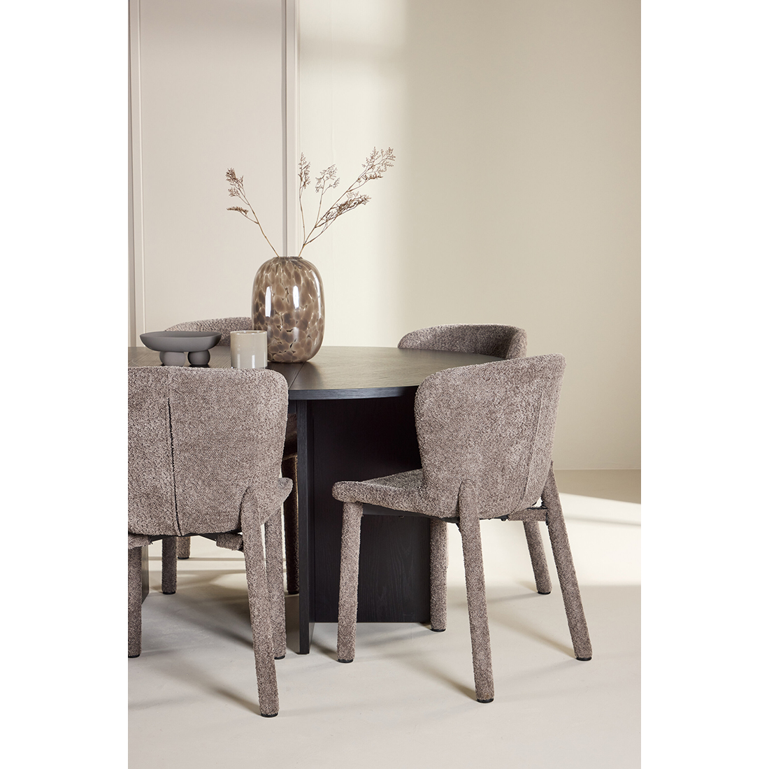 Spisegruppe Venture Home Strada Ø120 cm med 6st Astoria Spisestoler