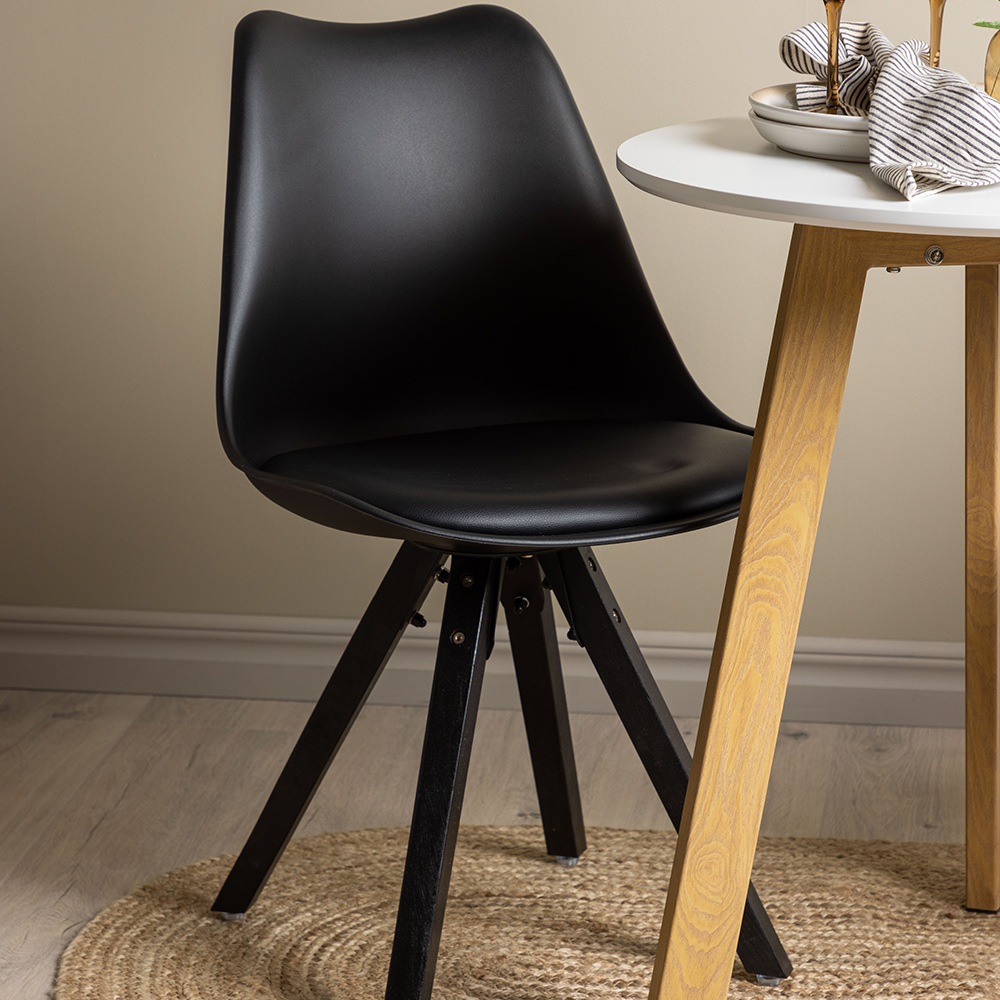 Spisegruppe Venture Home Leonora Ø65 cm med 2 stk Zeno Stoler