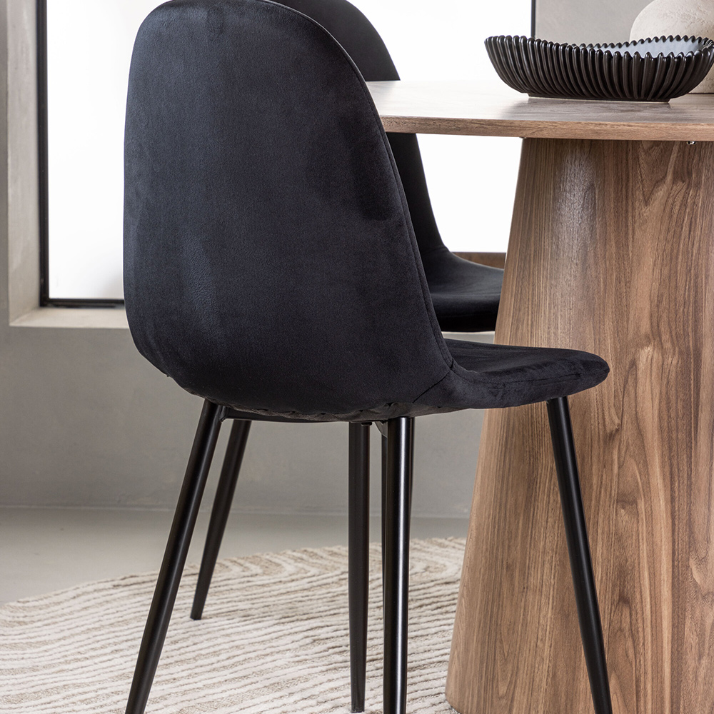 Spisegruppe Venture Home Lanzo med 4 Polar Fløyel Stoler