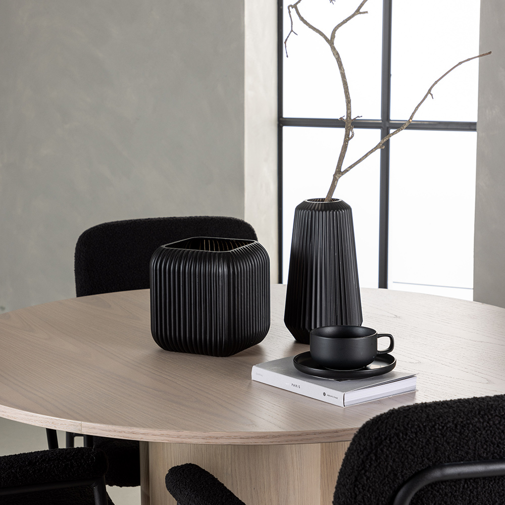 Spisegruppe Venture Home Olivia Ø110 cm med 4 stk Yesterday Stoler
