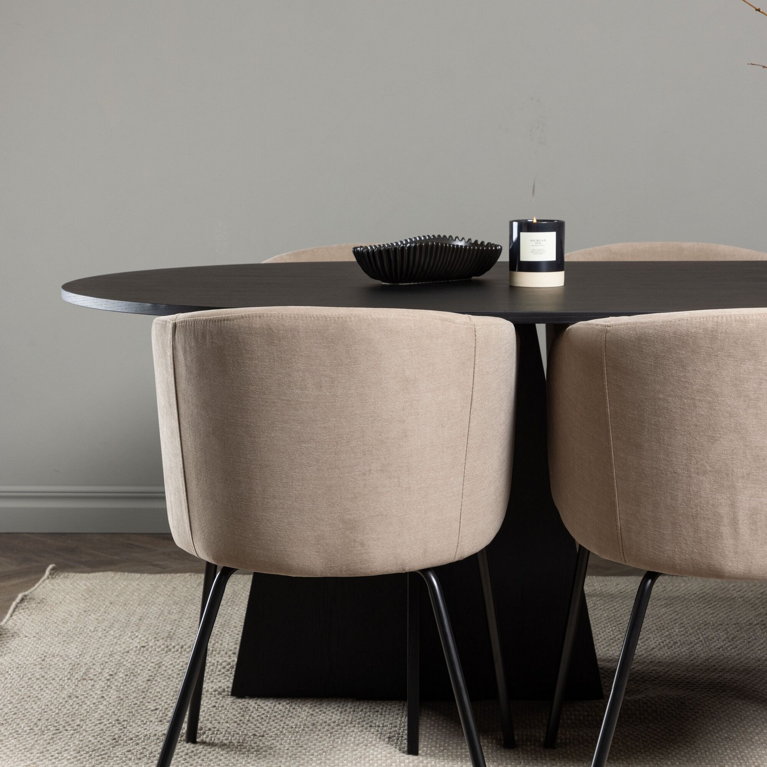 Spisegruppe Venture Home Bootcut Oval med 6 Berit Stoler