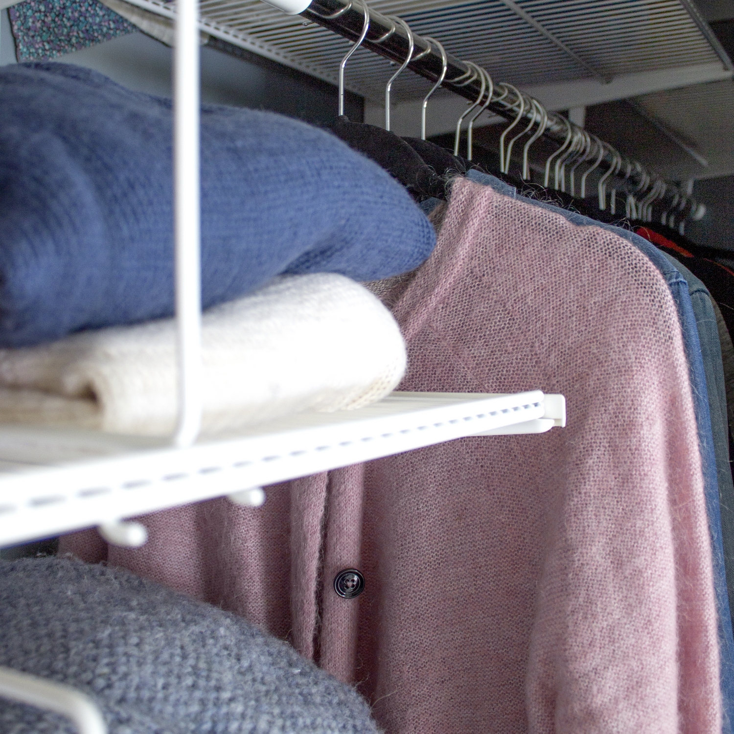 Holder Elfa til Garderobestang